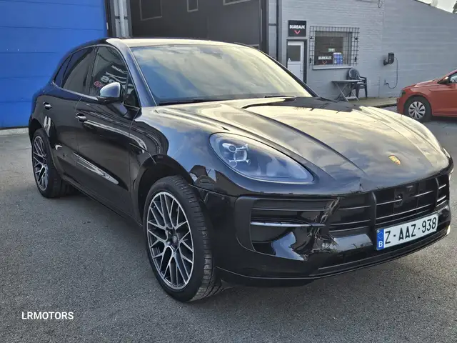 Porsche Macan Macan 2.0 Turbo PDK accident // schade //leger