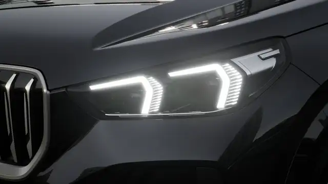 BMW X1 view 6