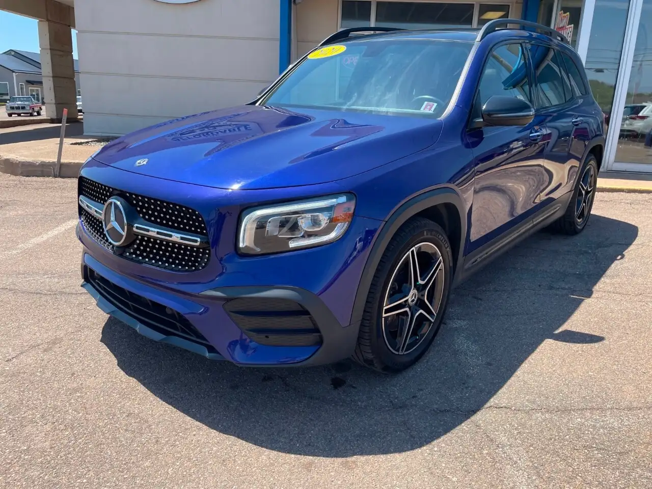 Mercedes-Benz GLB снимка Mercedes-Benz GLB