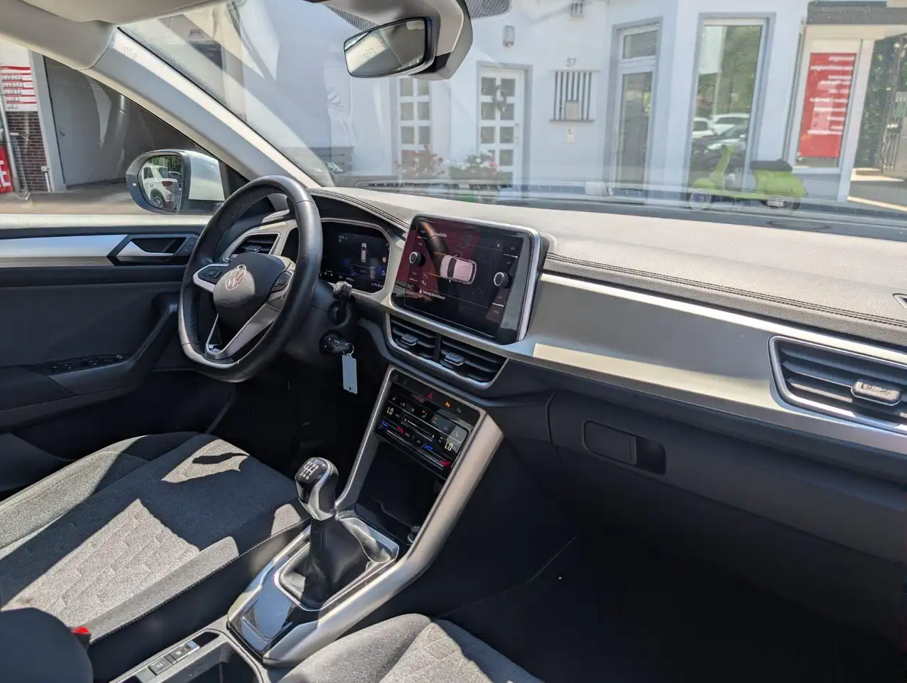 Volkswagen T-Roc 1.0 TSI Move Navi LED SHZ Parklenk, миниатюра 9
