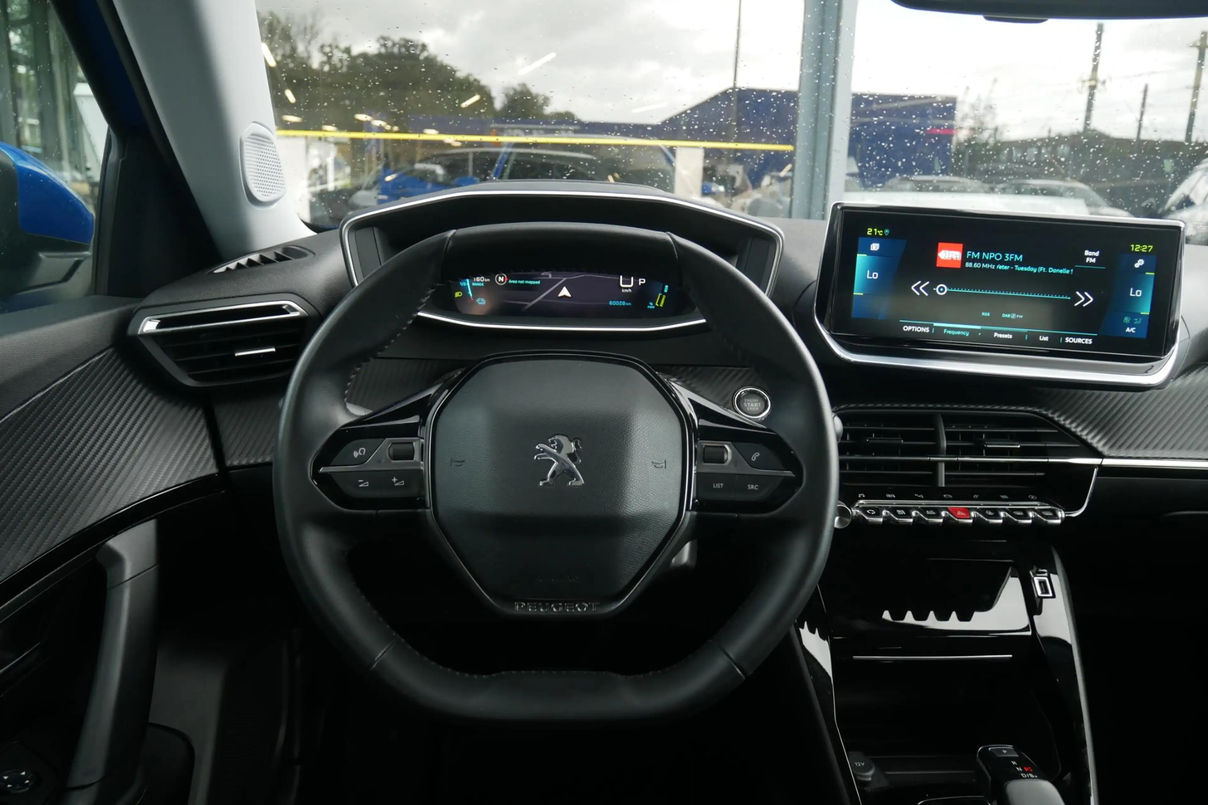 Peugeot e-2008 EV Allure Pack 50 kWh | Navigatie | Achteruitrijca — photo 12