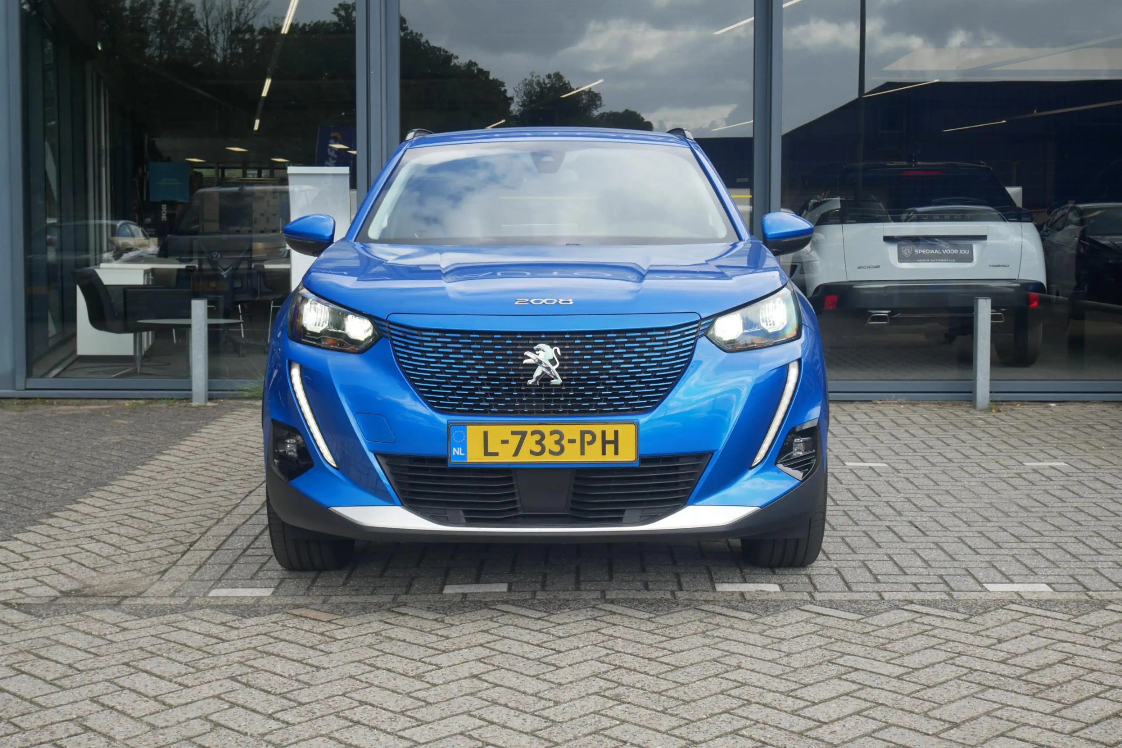 Peugeot e-2008 EV Allure Pack 50 kWh | Navigatie | Achteruitrijca — photo 5