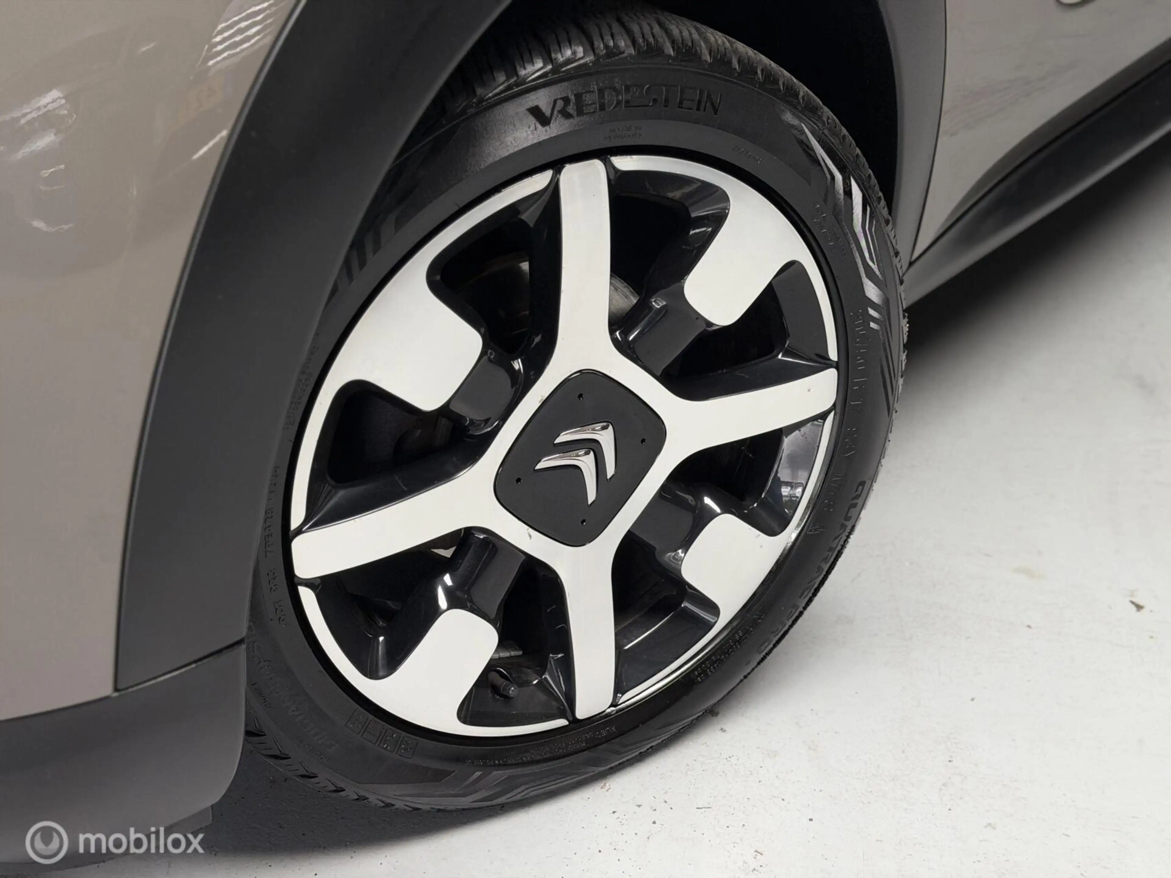 Citroen C4 Cactus 1.2 PureTech Shine — photo 6
