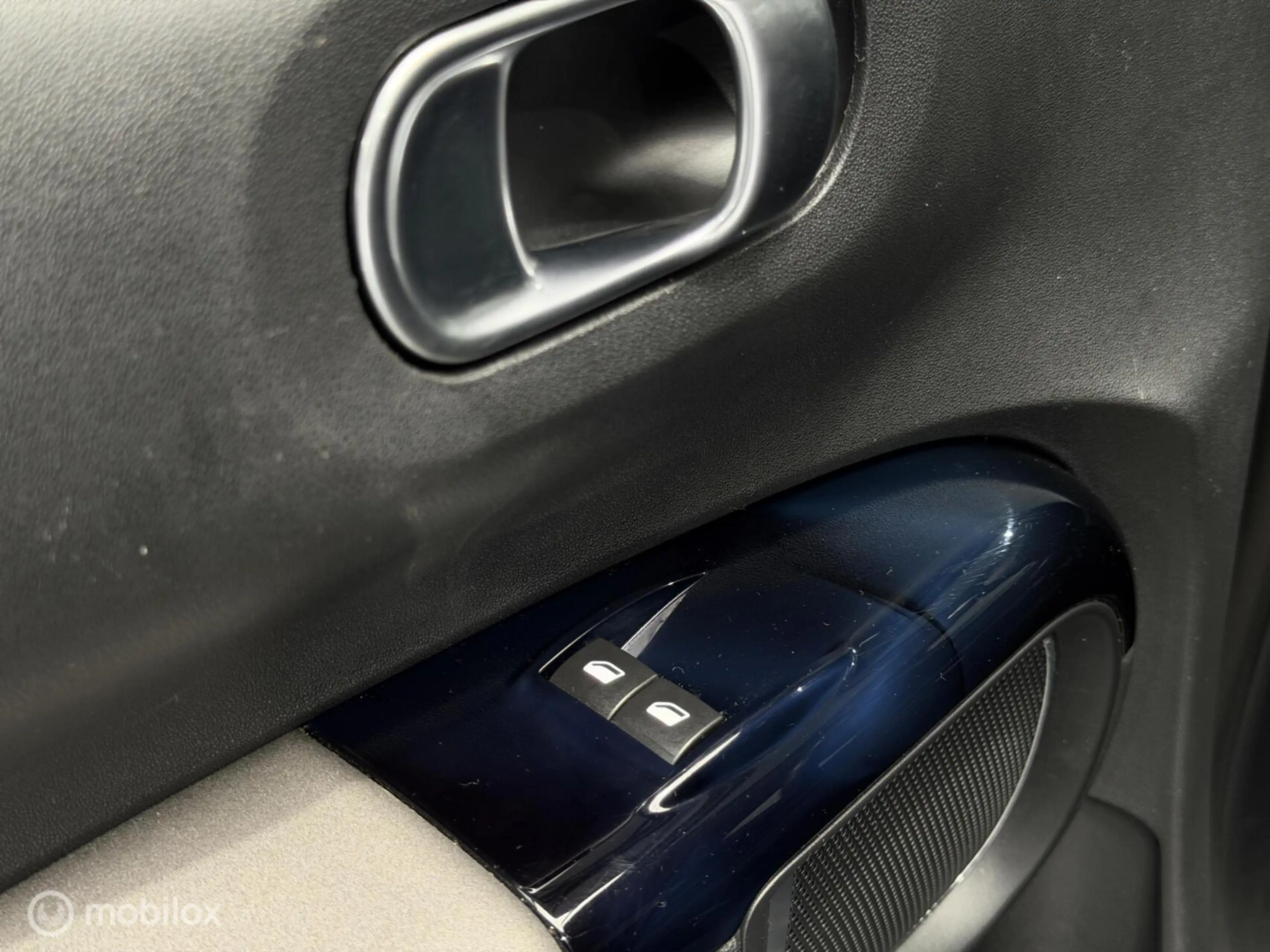 Citroen C4 Cactus 1.2 PureTech Shine — photo 35