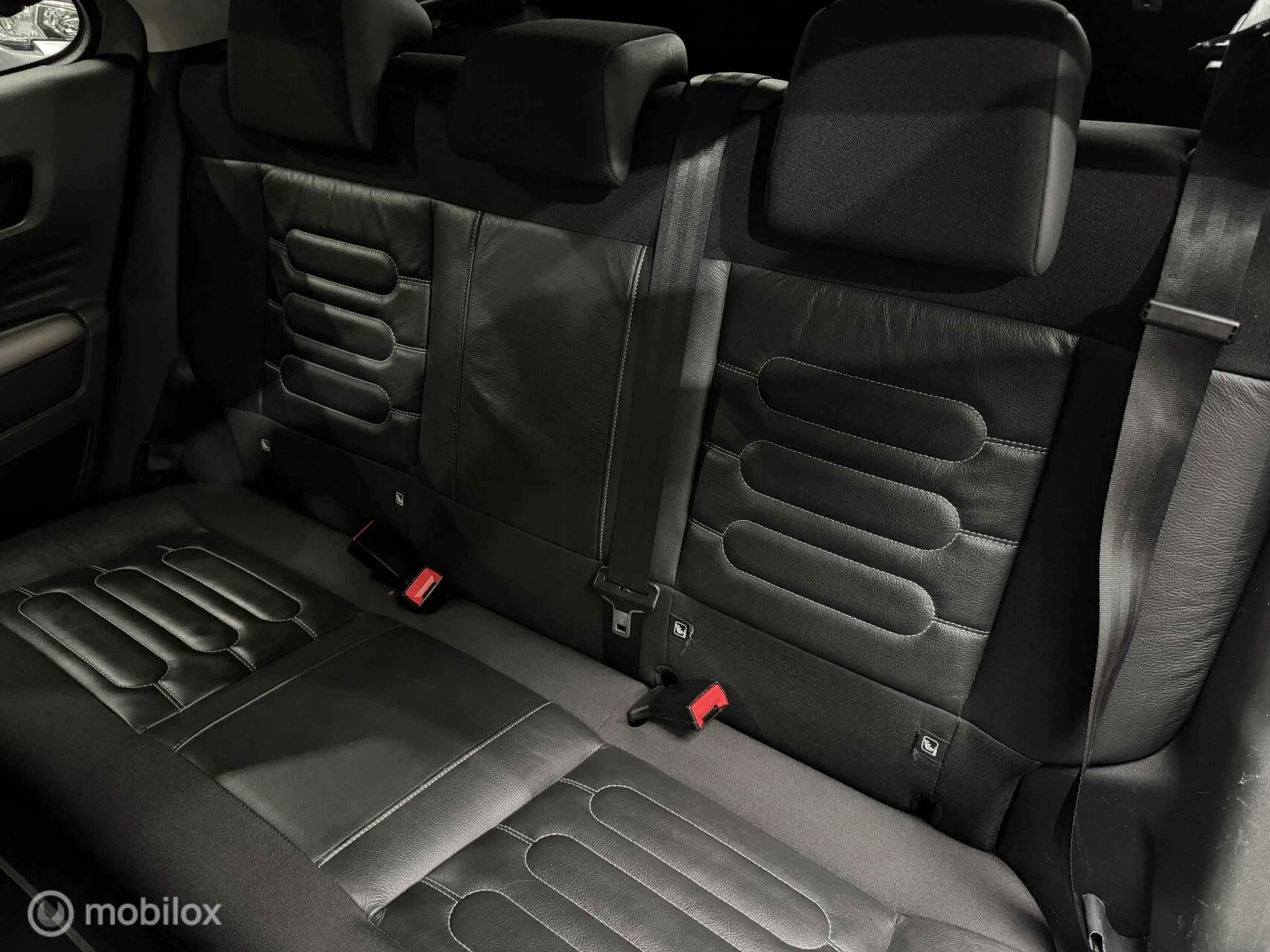 Citroen C4 Cactus 1.2 PureTech Shine — photo 30