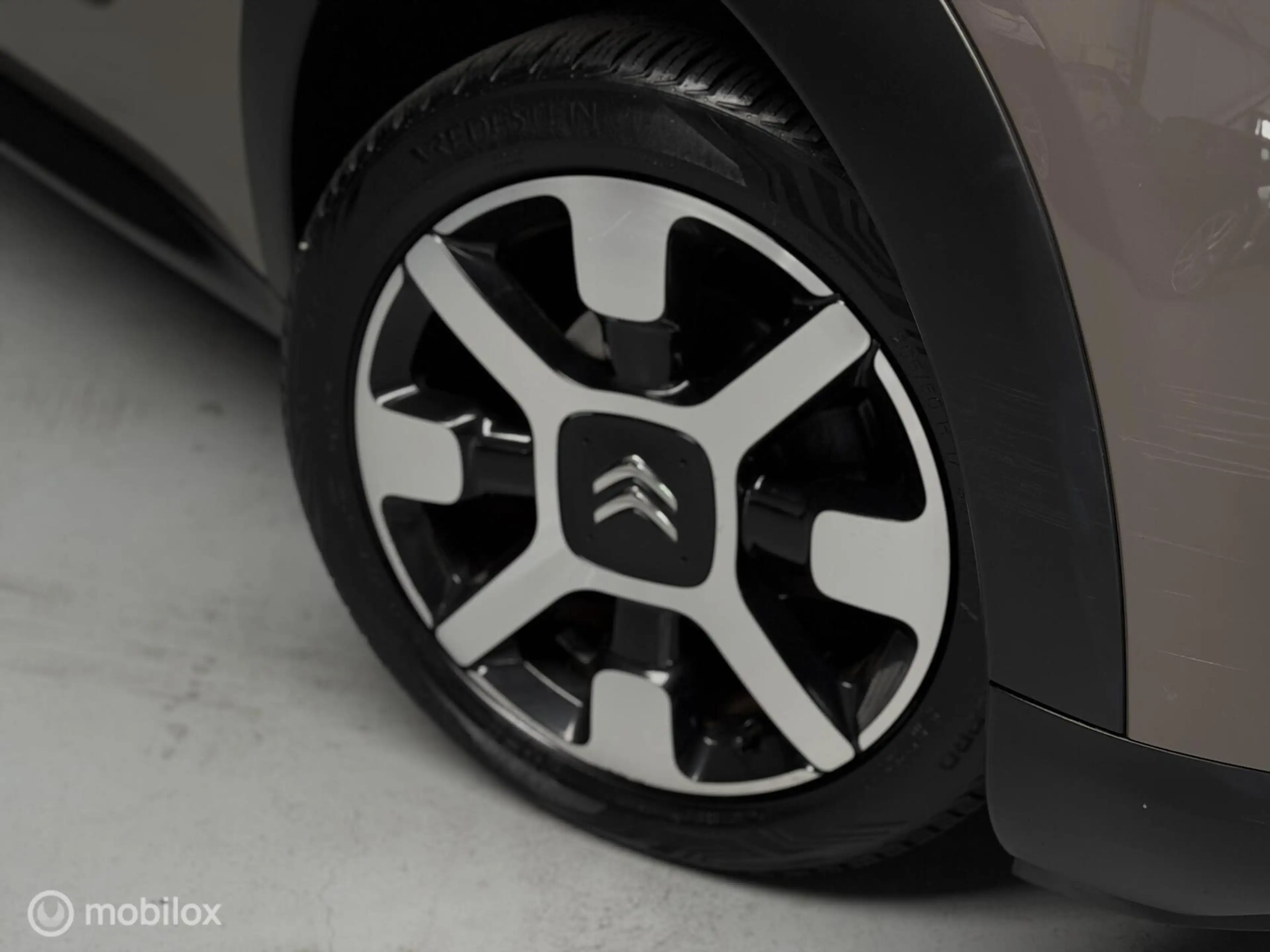 Citroen C4 Cactus 1.2 PureTech Shine — photo 10