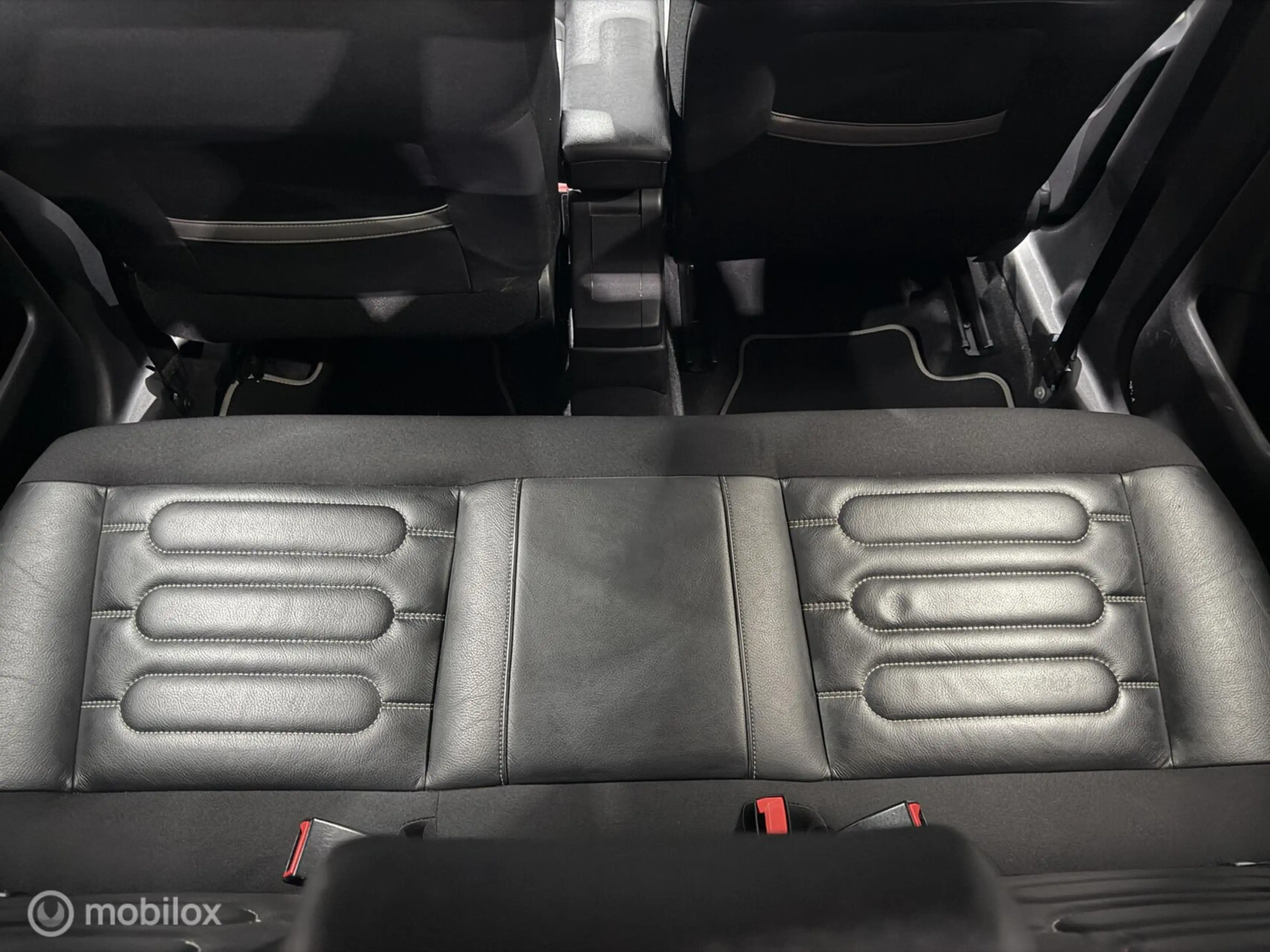 Citroen C4 Cactus 1.2 PureTech Shine — photo 28