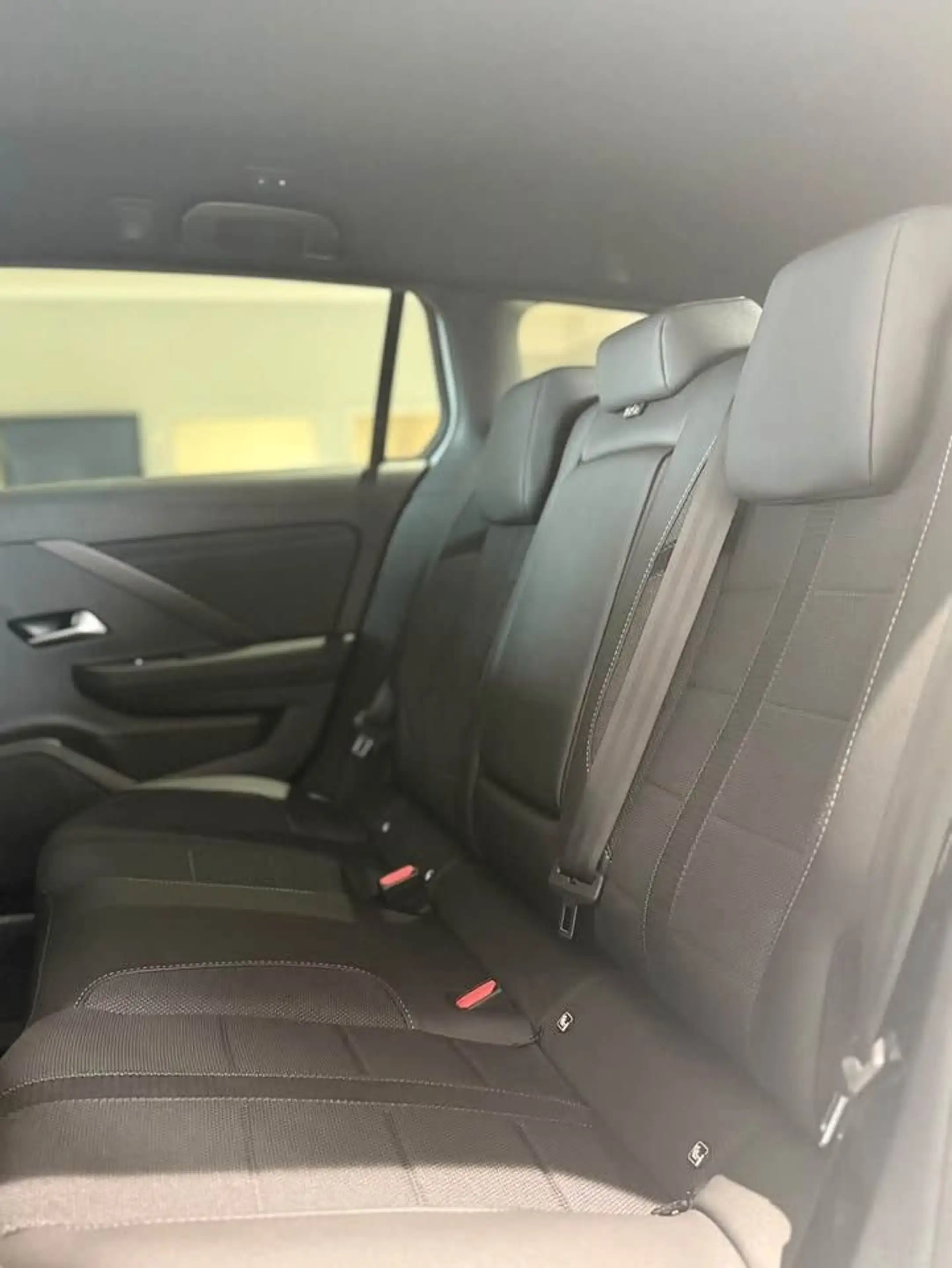 Opel Astra Sports Tourer GS 48V Hybrid 145PS *AHK* — photo 11