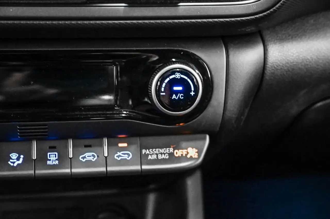 Hyundai KONA снимка Hyundai KONA