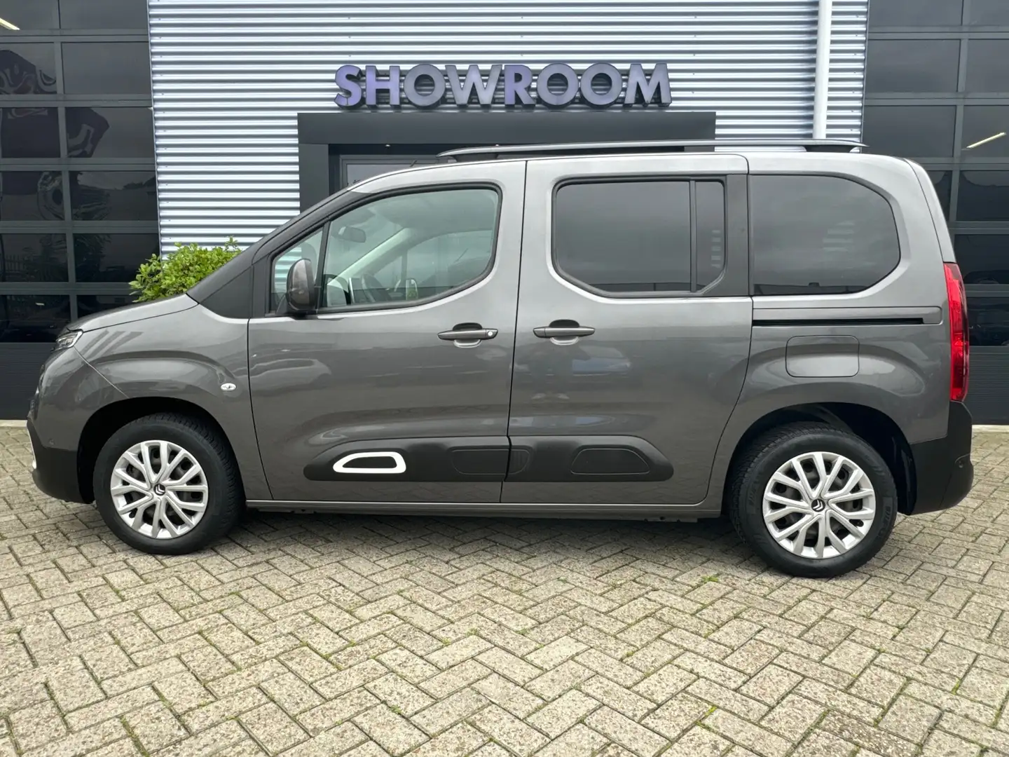 Citroen Berlingo 1.2 PureTech Live Applecarplay|Cruisecontrol|Achte Grijs - 2
