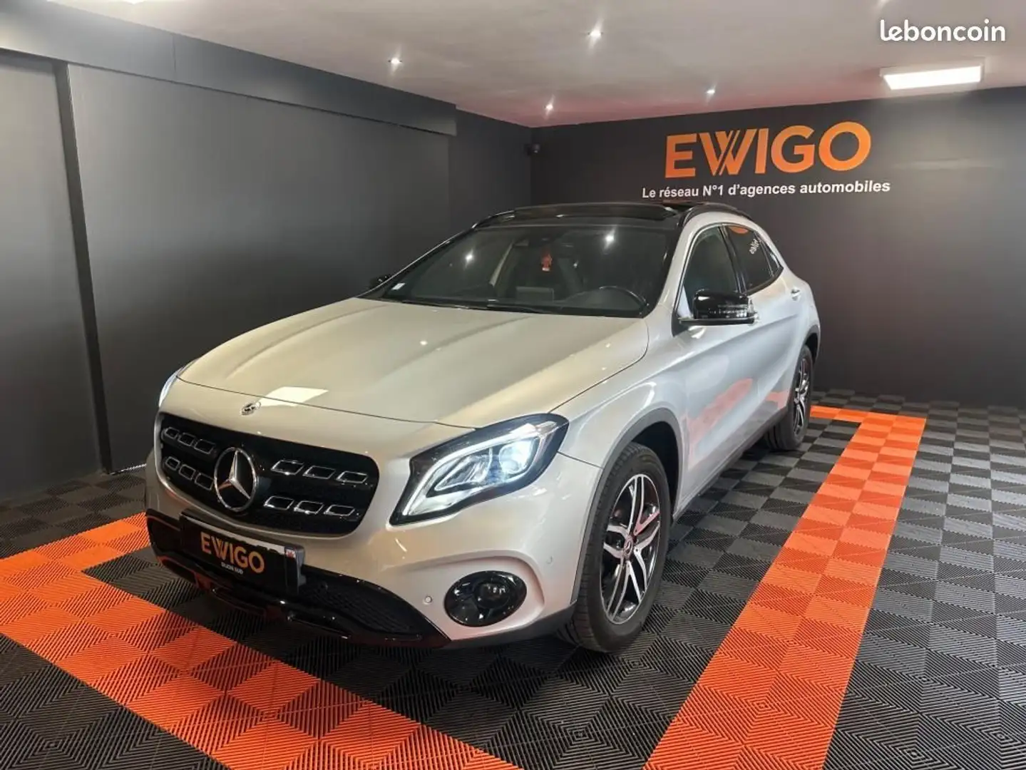 Mercedes-Benz GLA 200 Classe Mercedes 1.6 200 155 BUSINESS 7G-DCT BVA Gris - 1