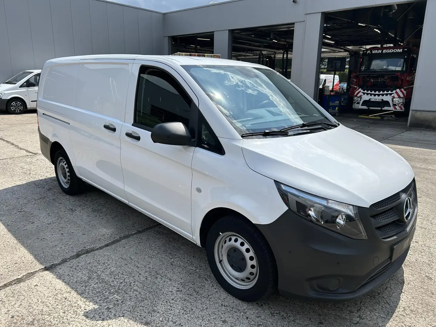 Mercedes-Benz Vito 114 CDI L2 Blanc - 2