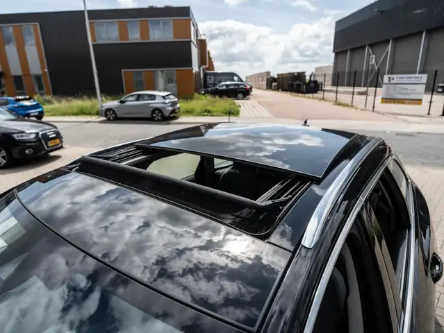 Audi A6 view 12