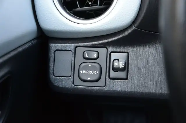 Toyota Yaris view 19