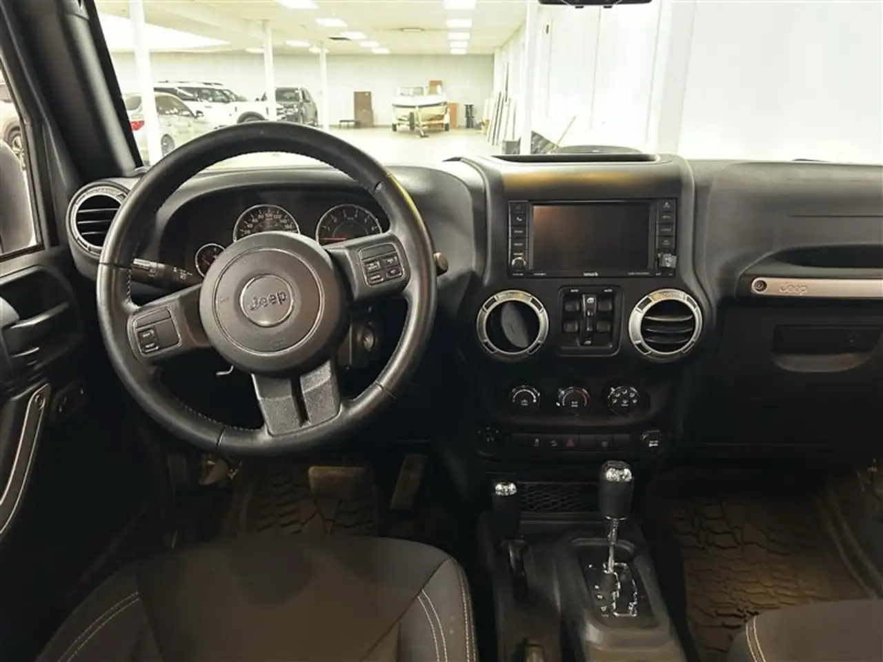 Jeep Wrangler снимка Jeep Wrangler