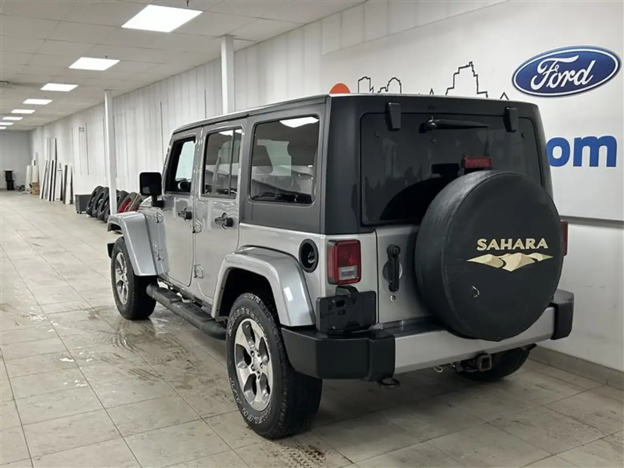 Jeep Wrangler снимка Jeep Wrangler