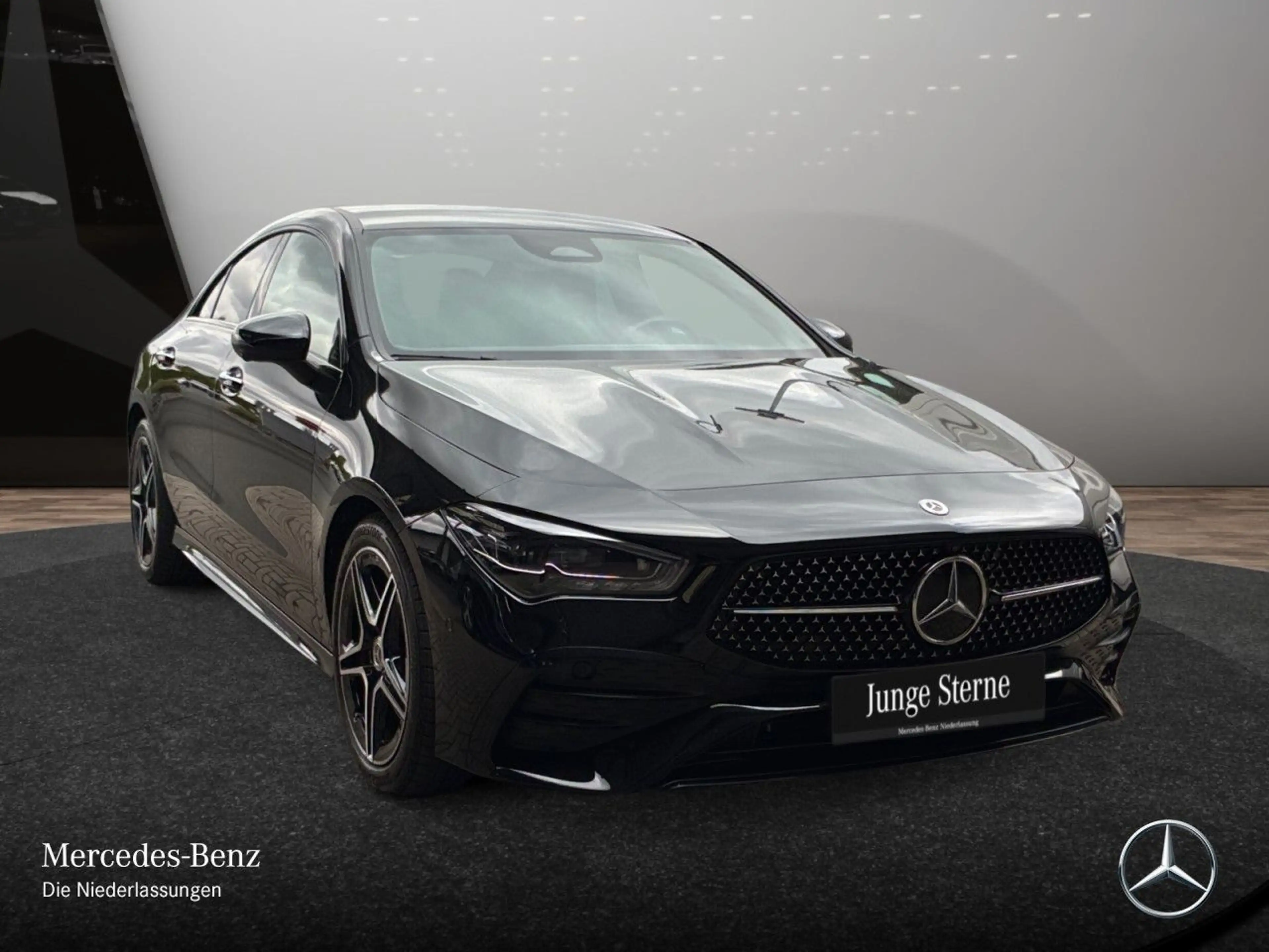 Mercedes-Benz CLA 200 AMG+NIGHT+360°+AHK+MULTIBEAM+TOTW+KEYLESS — photo 5