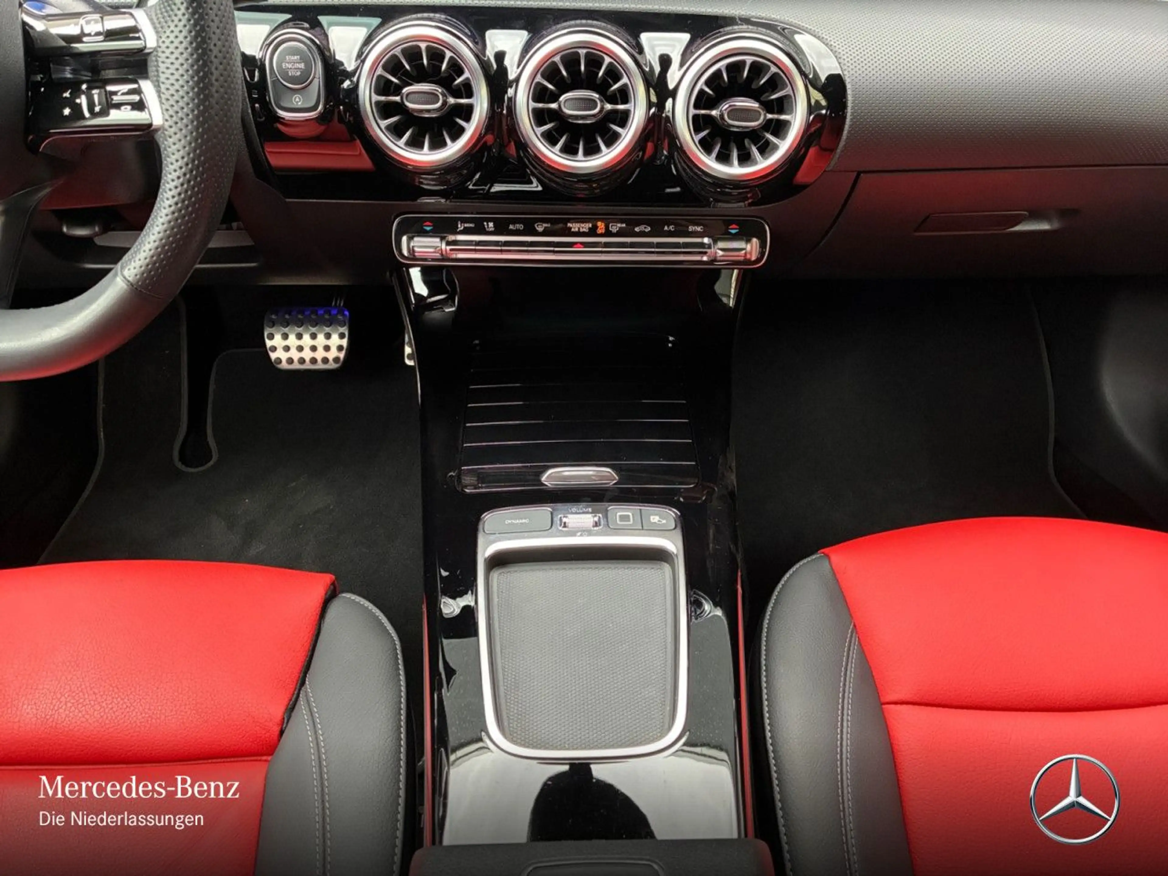 Mercedes-Benz CLA 200 AMG+NIGHT+360°+AHK+MULTIBEAM+TOTW+KEYLESS — photo 15