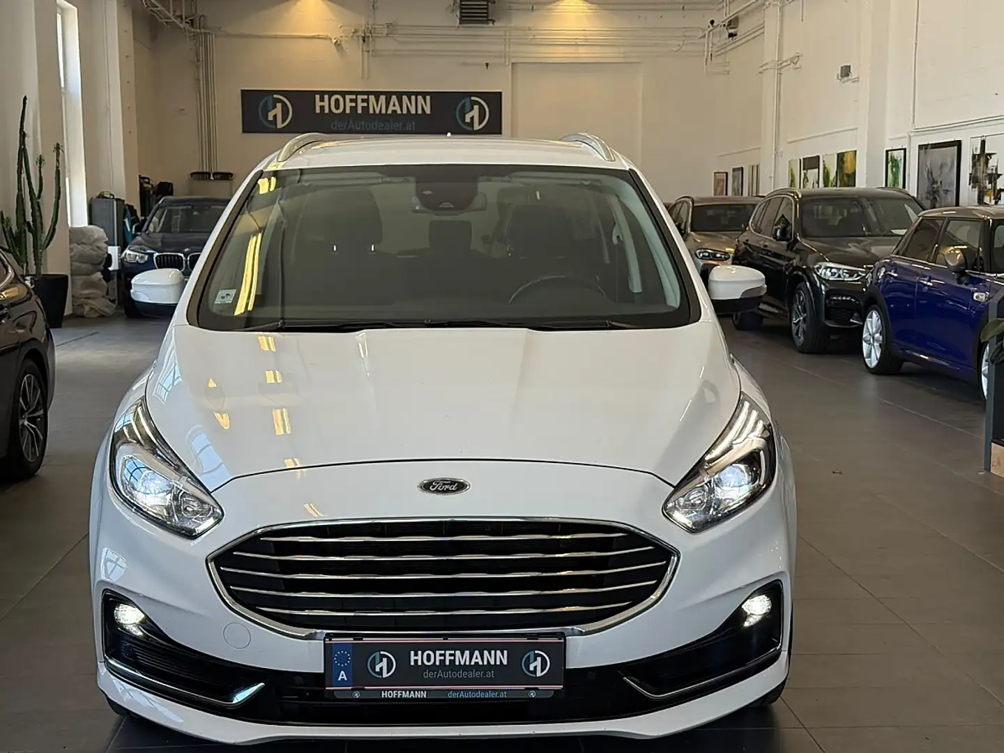 Ford Galaxy 2,5 Duratec Hybrid Titanium Aut. Weiß - 2