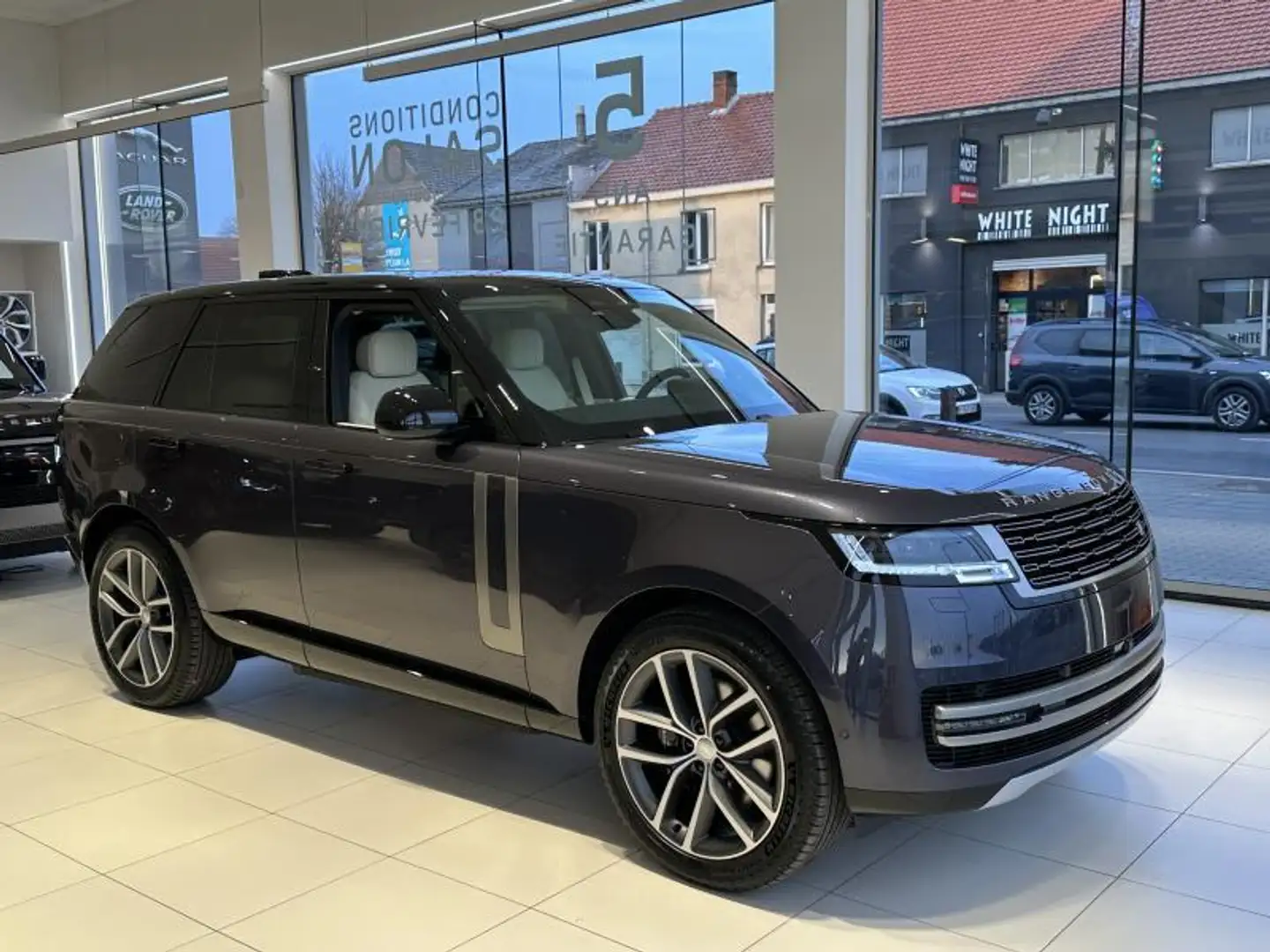 Land Rover Range Rover SWB P460e HSE - SV Paint Gris - 1