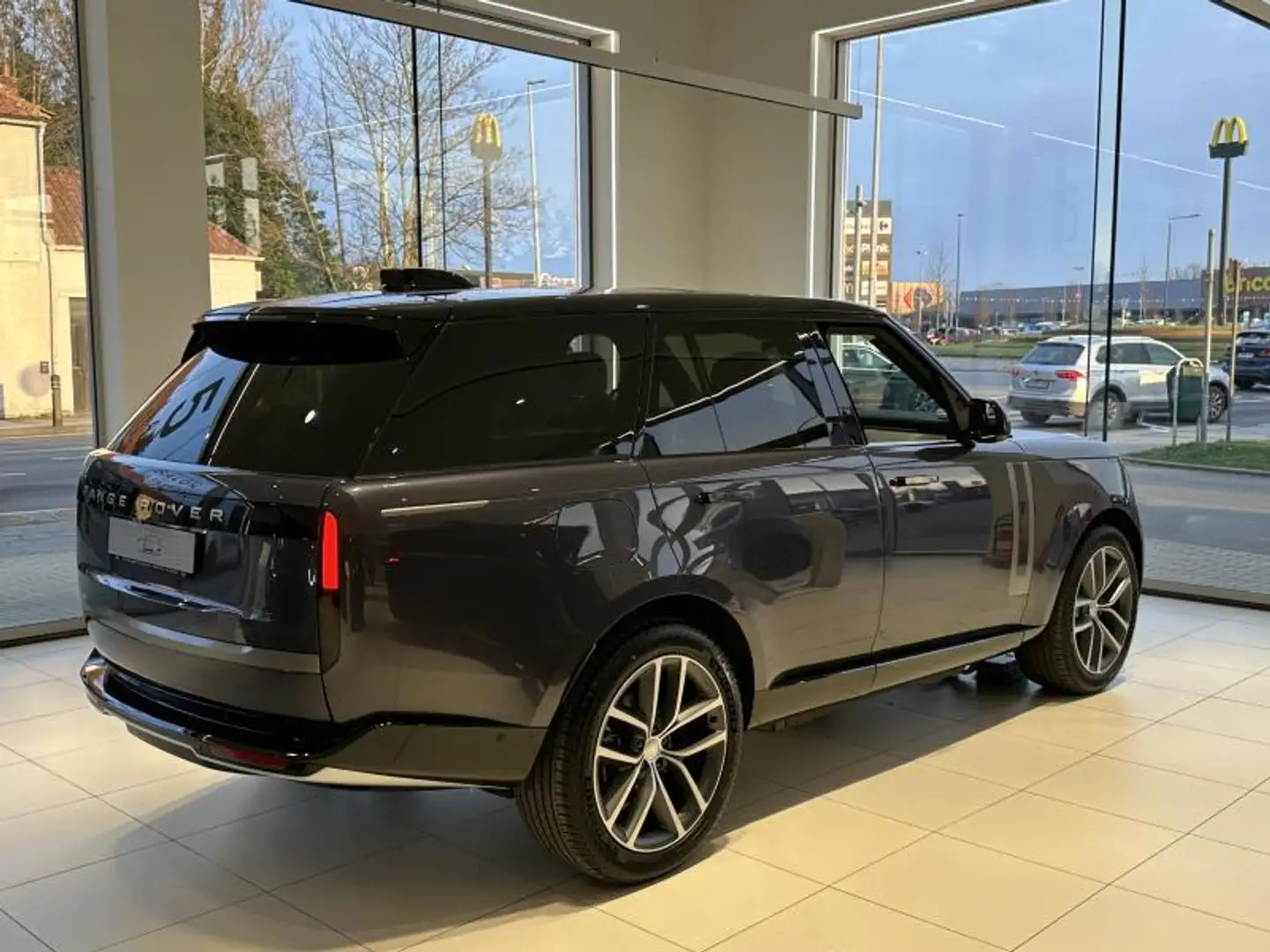 Land Rover Range Rover SWB P460e HSE - SV Paint Gris - 2