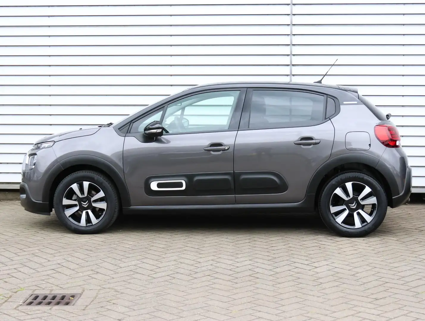 Citroen C3 1.2 85PK Shine | AppleCarPlay/AndroidAuto | Cruise Gris - 2