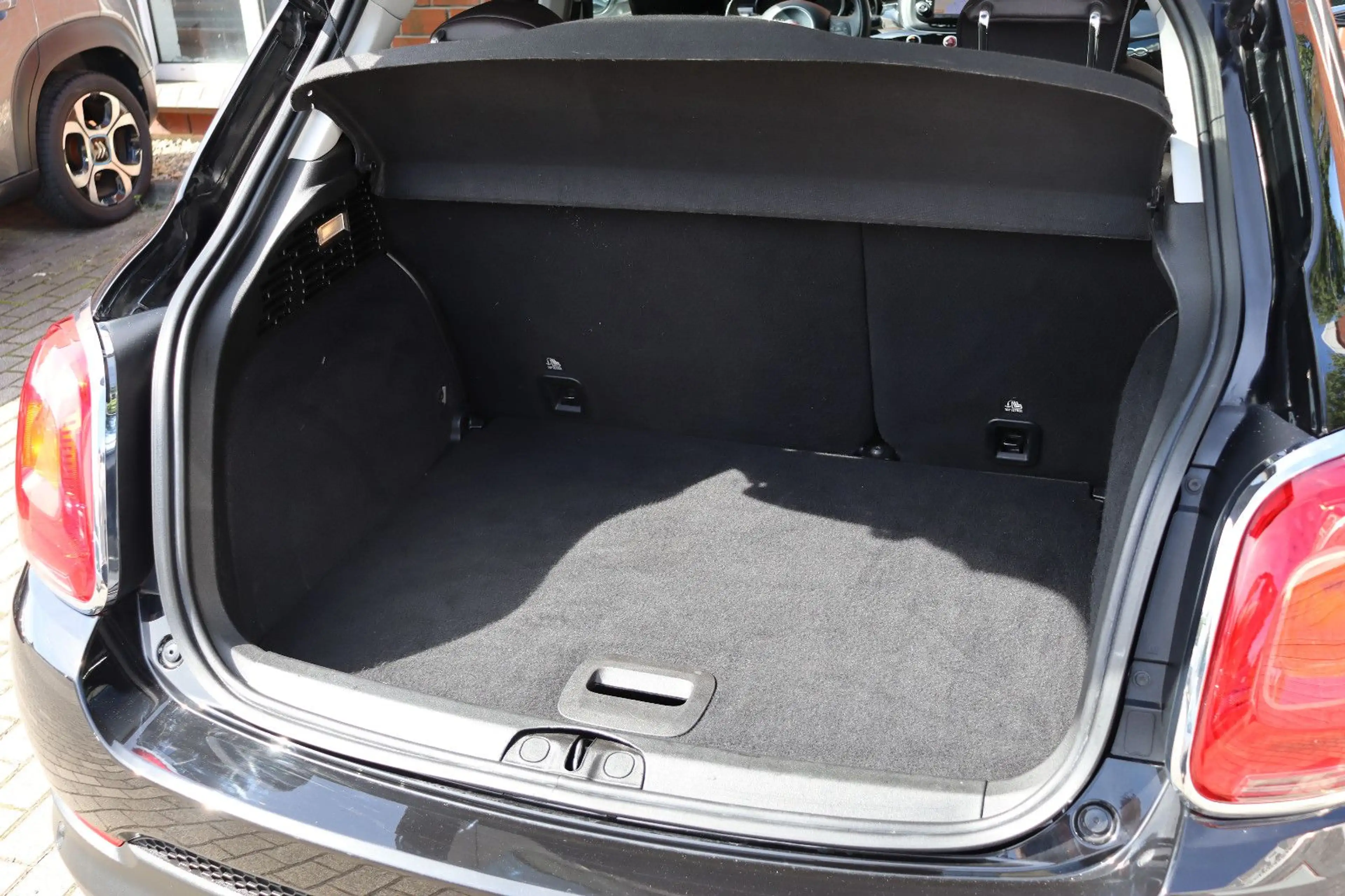 Fiat 500X 1.4 Lounge Autom. Leder Xenon Navi — photo 9