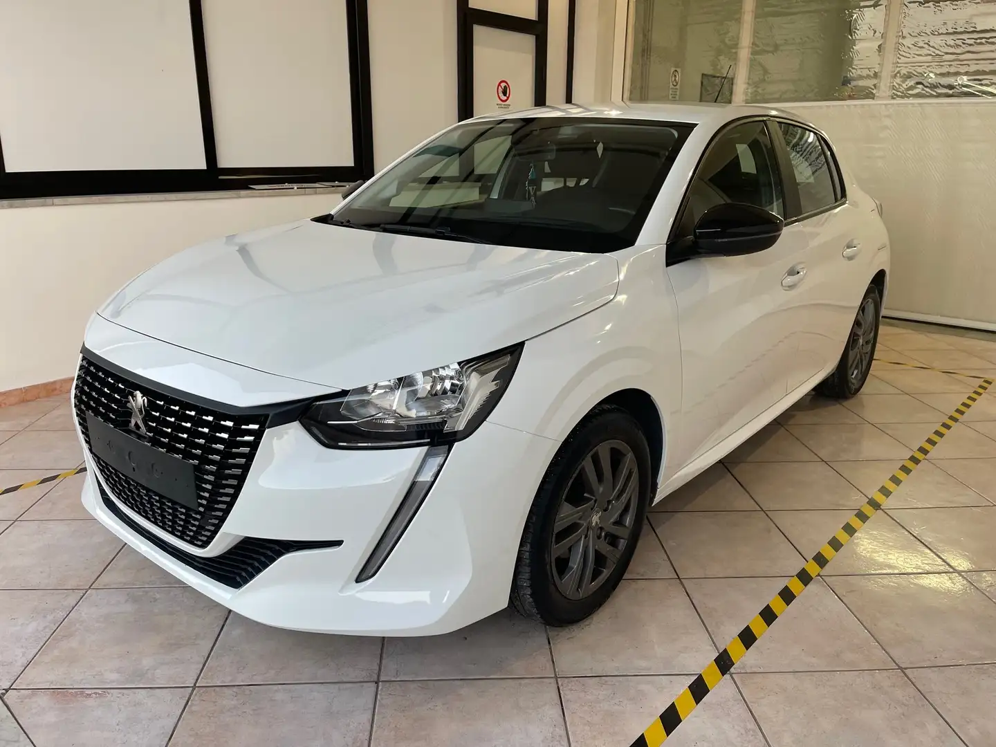Peugeot 208 208 1.2 puretech Active Pack s Nero - 1