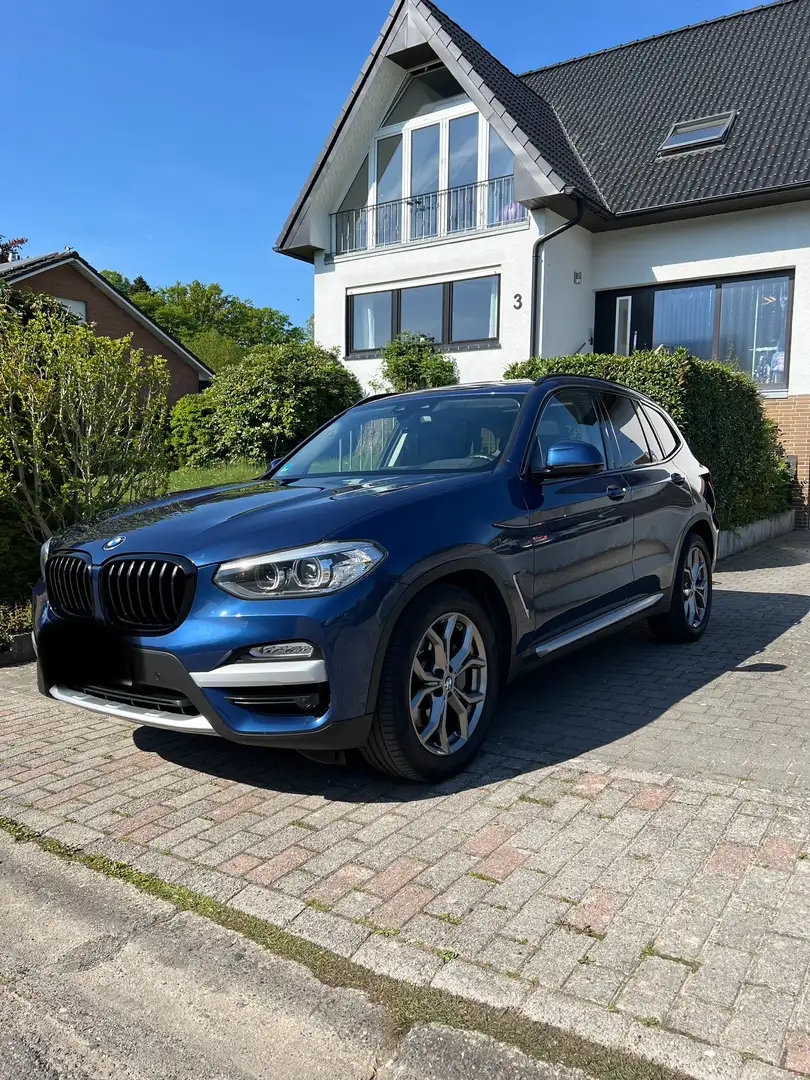 BMW X3 xDrive30d Sportpaket HUD AHK Panorama - 2