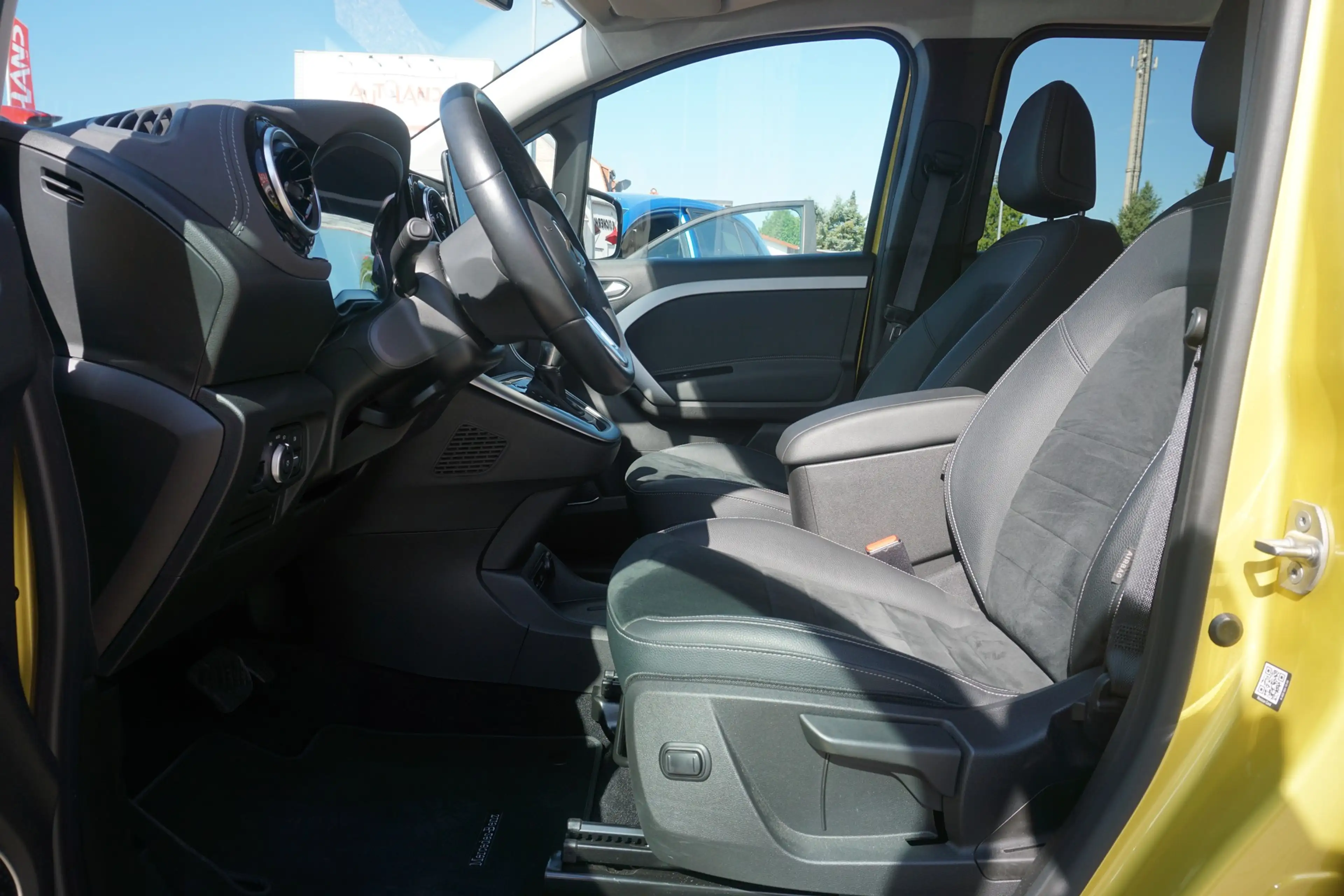 Mercedes-Benz T-Class T180 Edition 7G-DCT LED Navi Kamera Totwinkel — photo 11