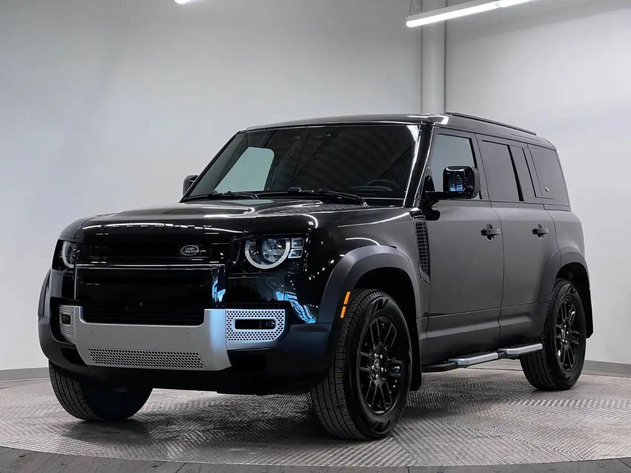 2023 Land Rover Defender