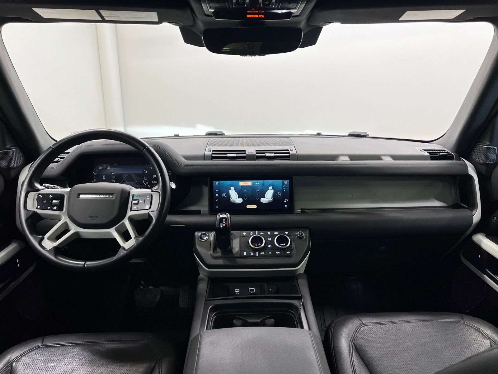 2023 Land Rover Defender 110 S AWD thumb 35