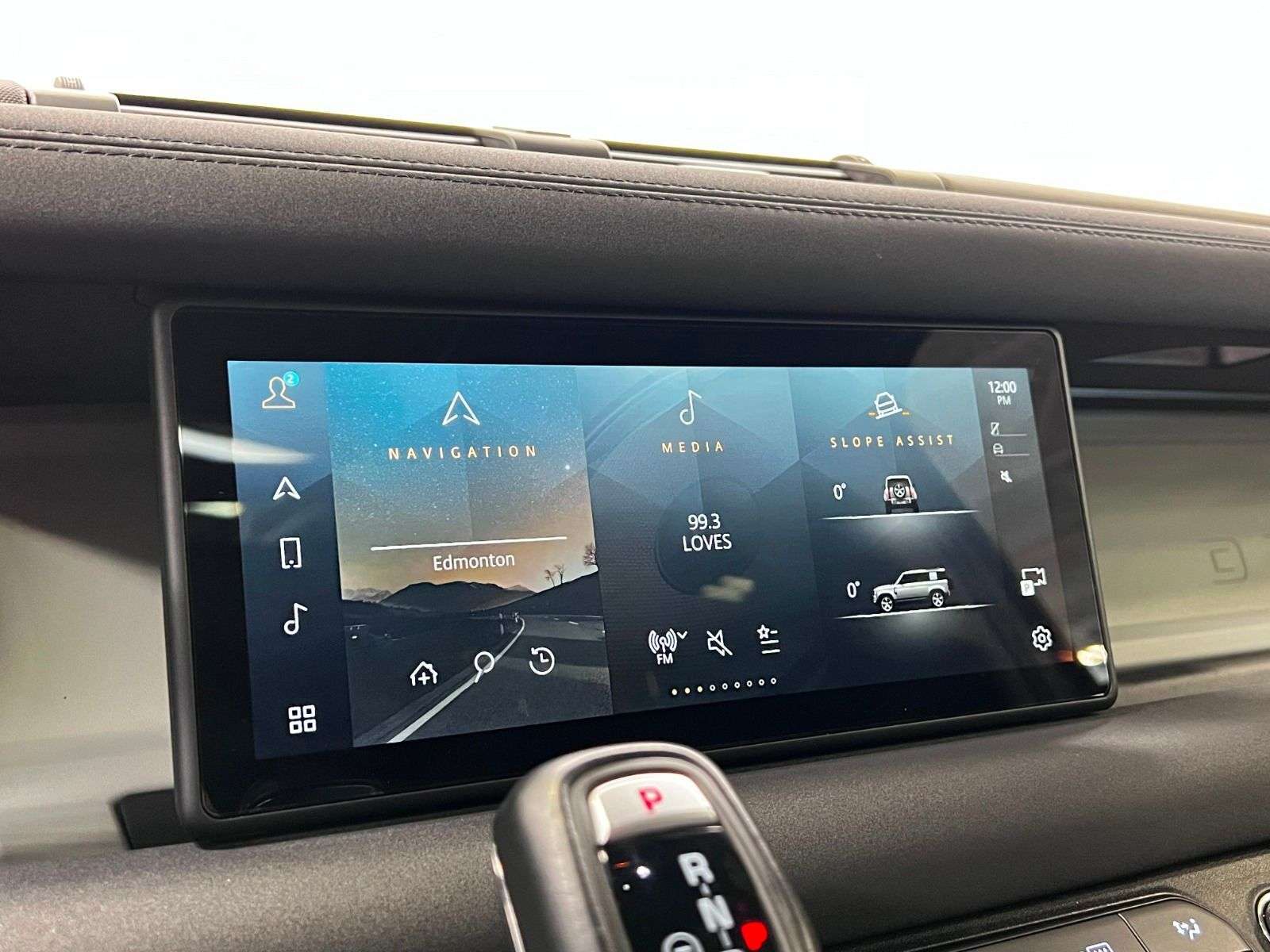 2023 Land Rover Defender 110 S AWD thumb 19