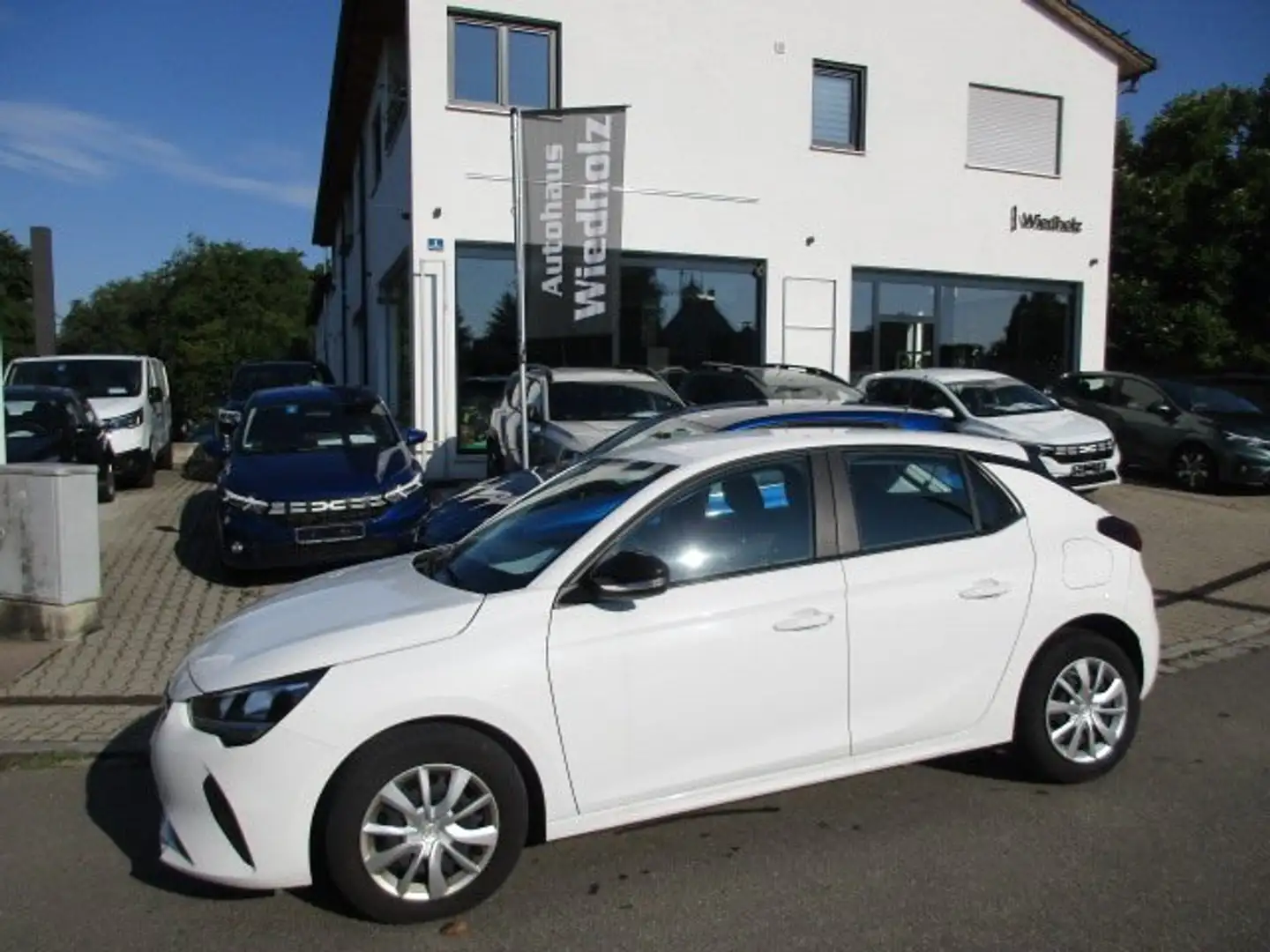 Opel Corsa F 1.2 Edition Klima Sitzheizung Bluetooth PDC Weiß - 1