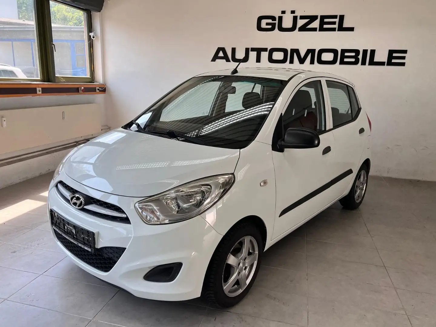 Hyundai i10 Classic*KLIMA*SERVO*ALU*TÜV*ZV+FB* Weiß - 2