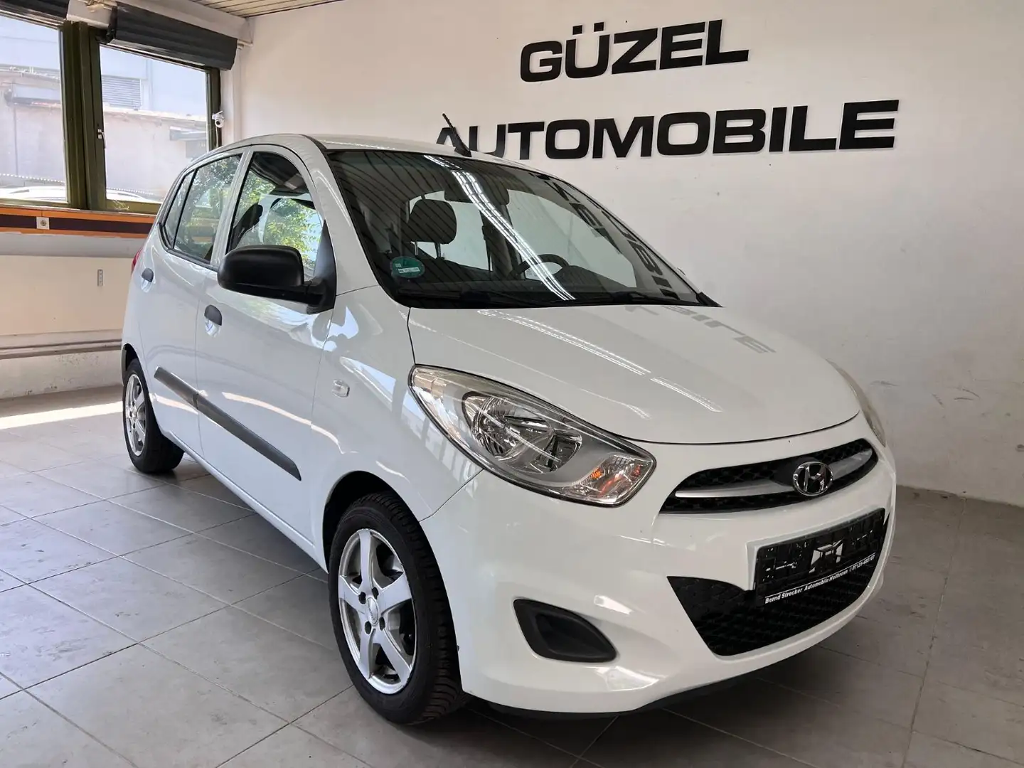 Hyundai i10 Classic*KLIMA*SERVO*ALU*TÜV*ZV+FB* Weiß - 1