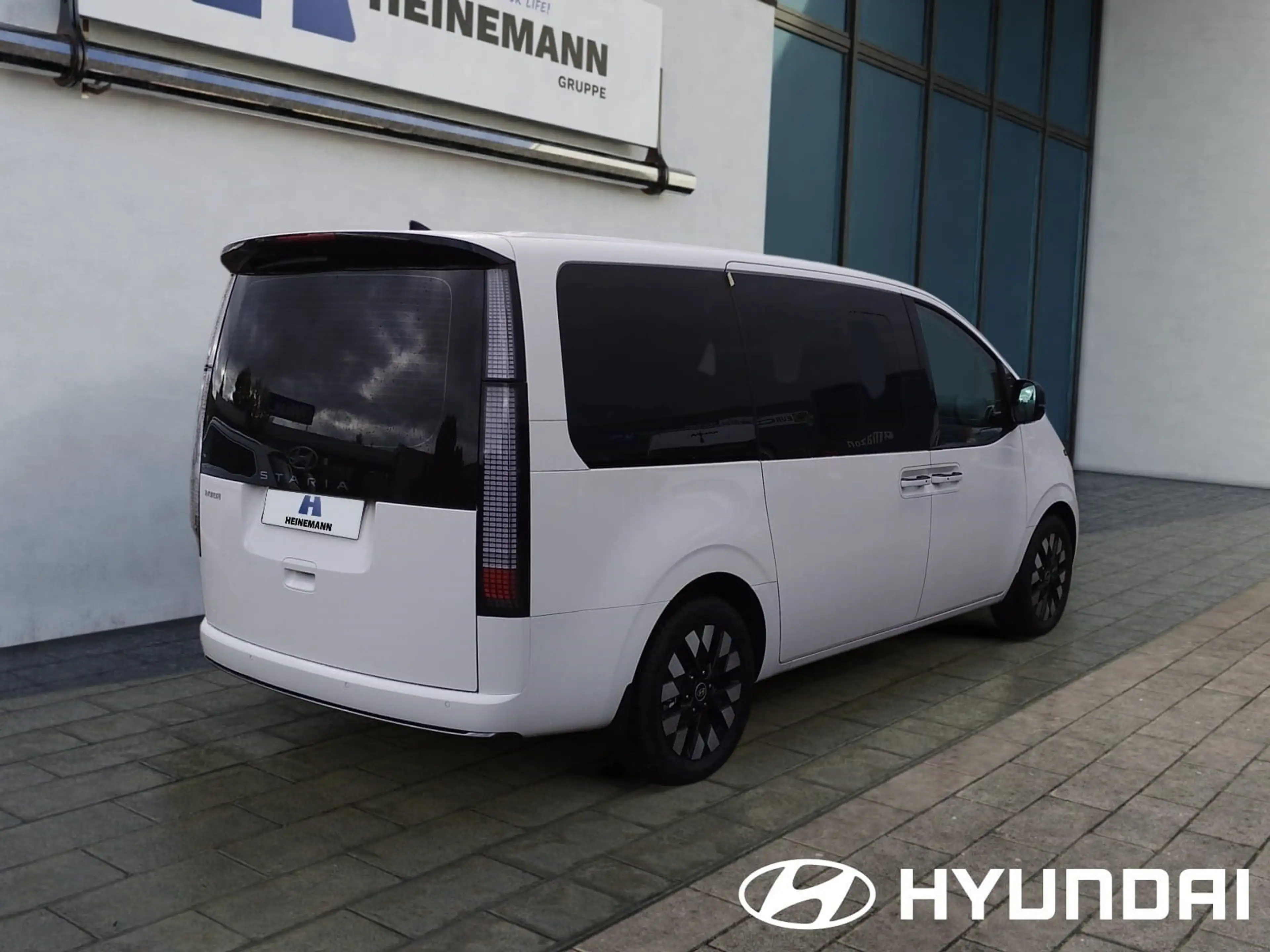 Hyundai STARIA HEV 7-Sitzer (MY25) 1.6 T-GDI (225 PS) 6-AT 2WD Si — photo 3