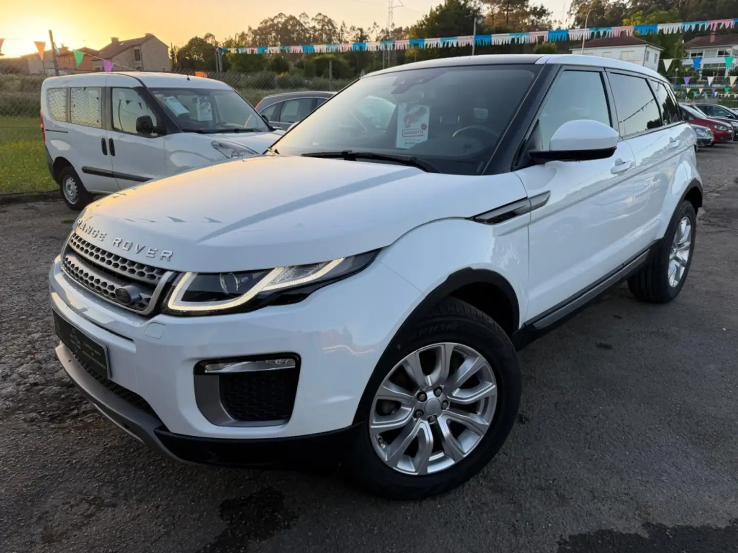 Land Rover Range Rover Evoque 2.0TD4 HSE 4WD 150 Blanco - 1