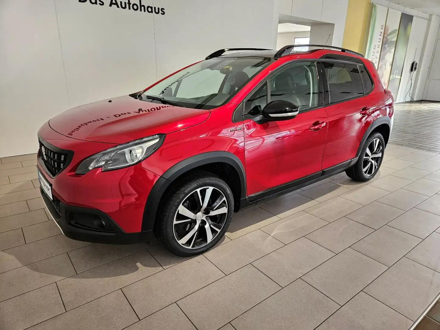 Peugeot 2008 1.2 PureTech 130 Allure 6-Gang GT-Line RFK Червоний - 2