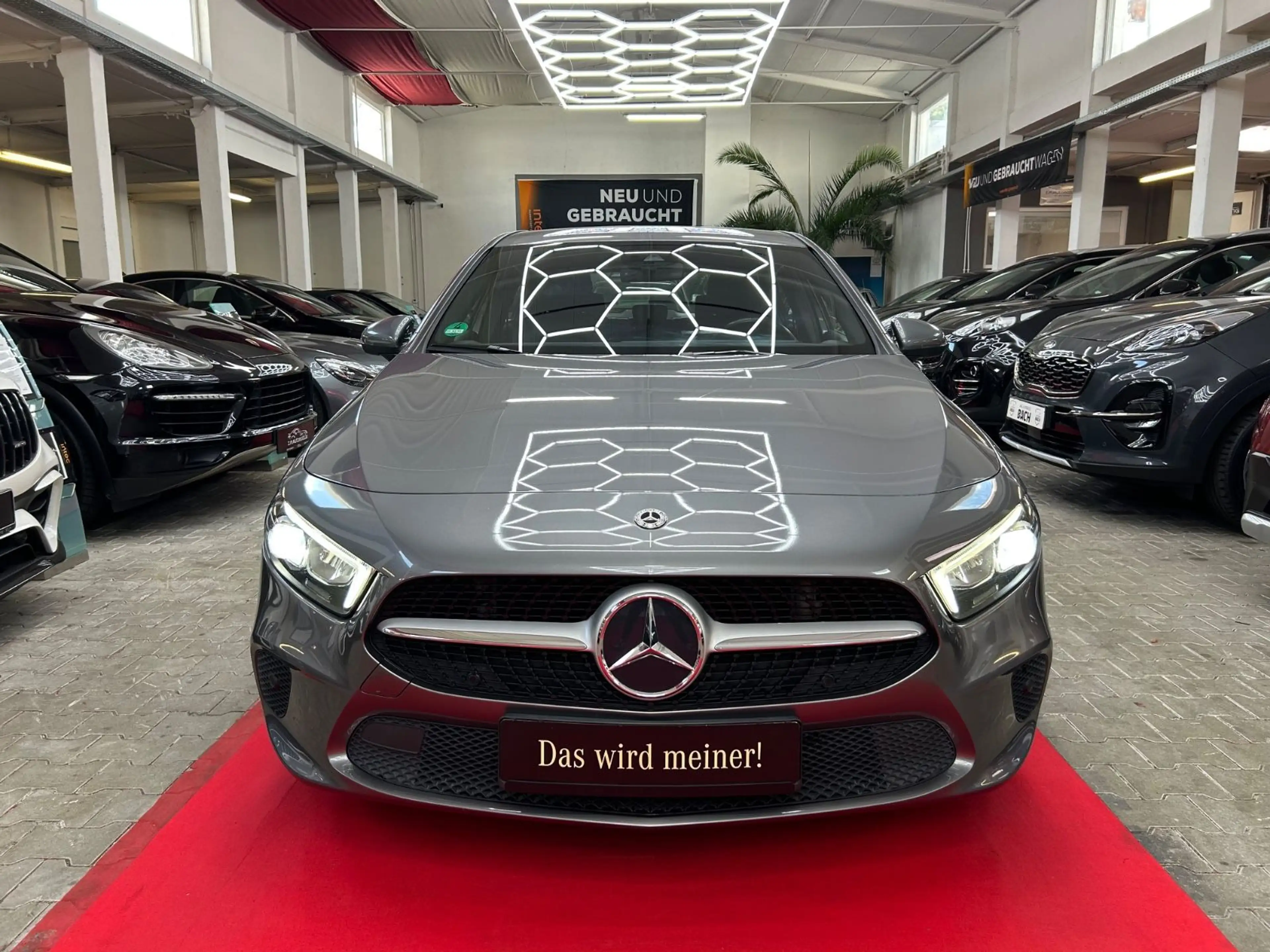 Mercedes-Benz A 180 d/TÜV NEU/SERVICE NEU/MBUX/DIGITAL/LED/RFK — photo 2