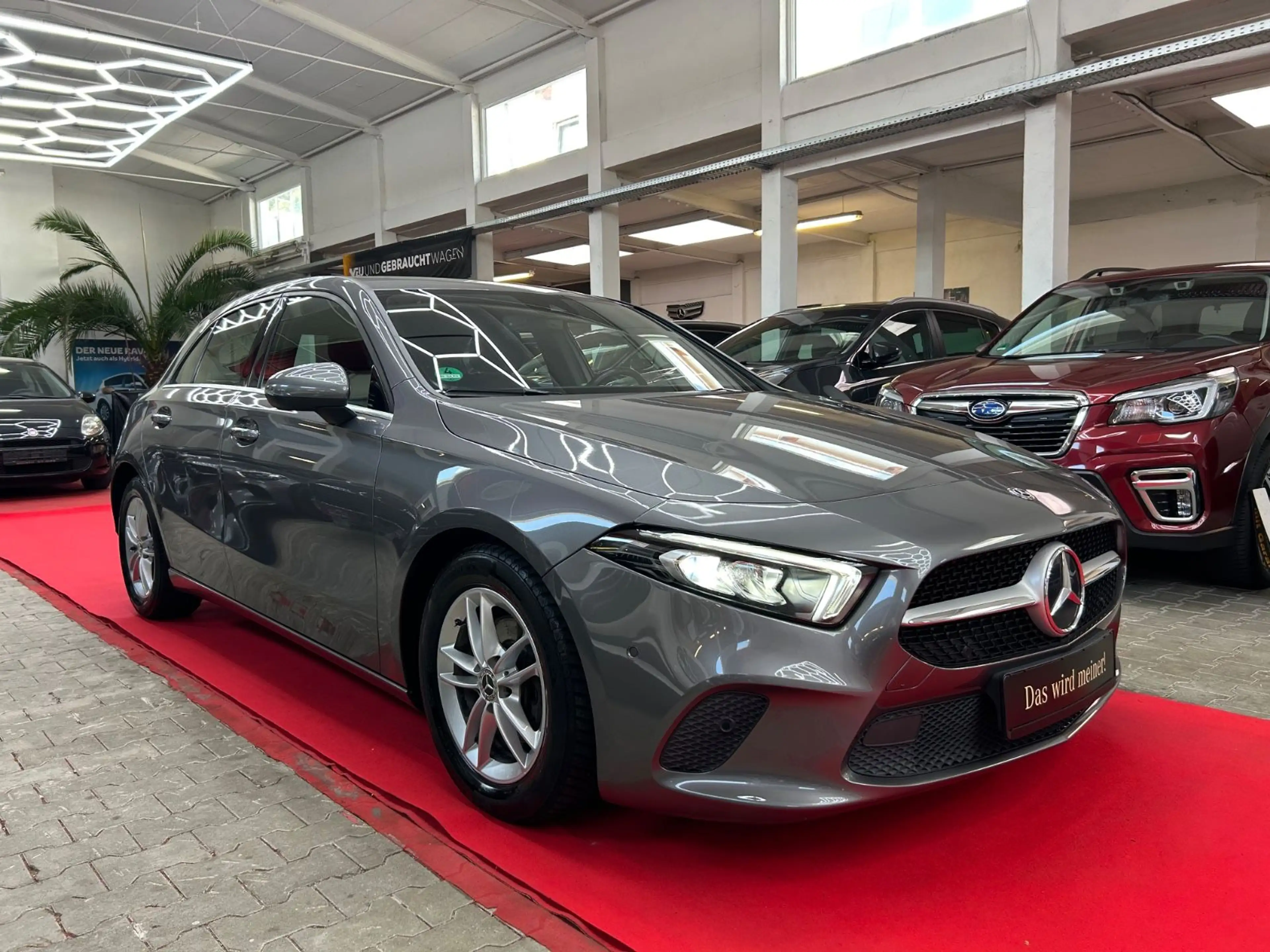 Mercedes-Benz A 180 d/TÜV NEU/SERVICE NEU/MBUX/DIGITAL/LED/RFK — photo 3