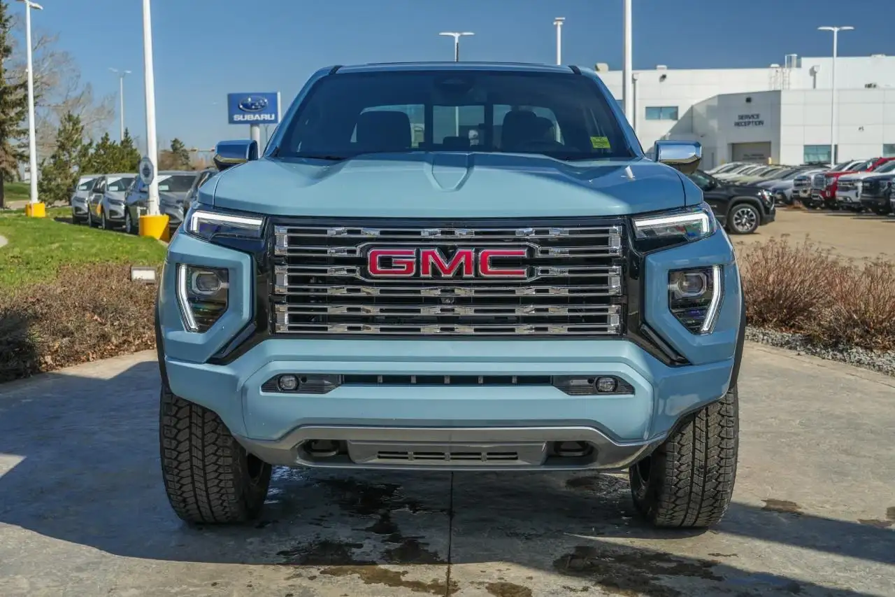 GMC Canyon снимка GMC Canyon