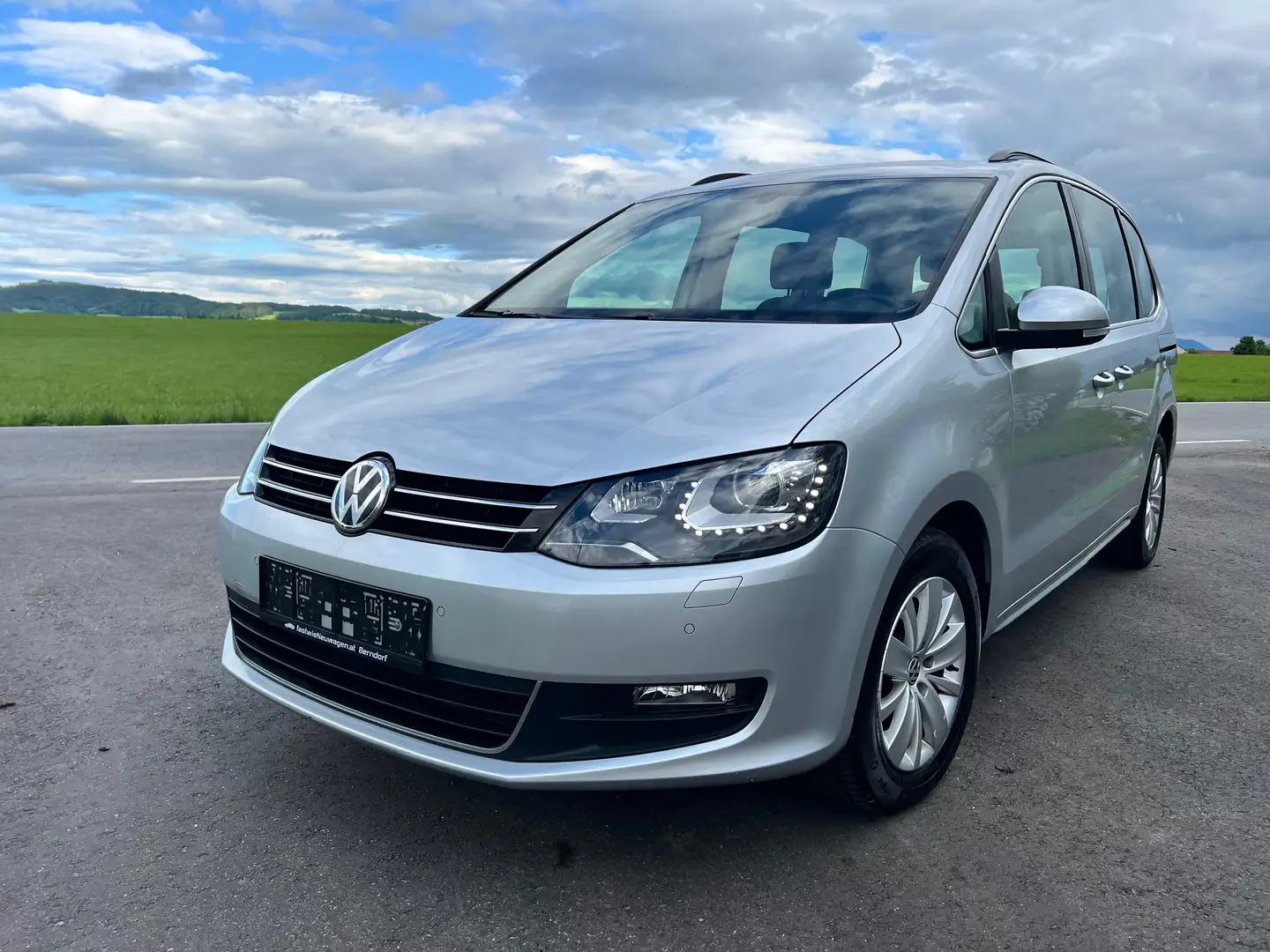 Volkswagen Sharan Business BMT SCR 2,0 TDI Argent - 2