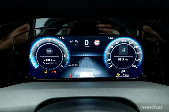 Volkswagen Golf view 10