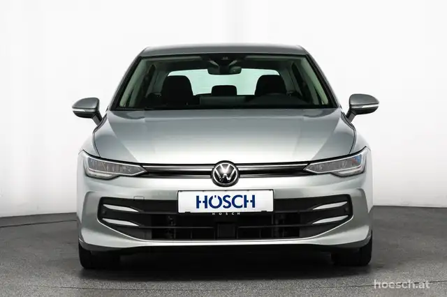 Volkswagen Golf view 2