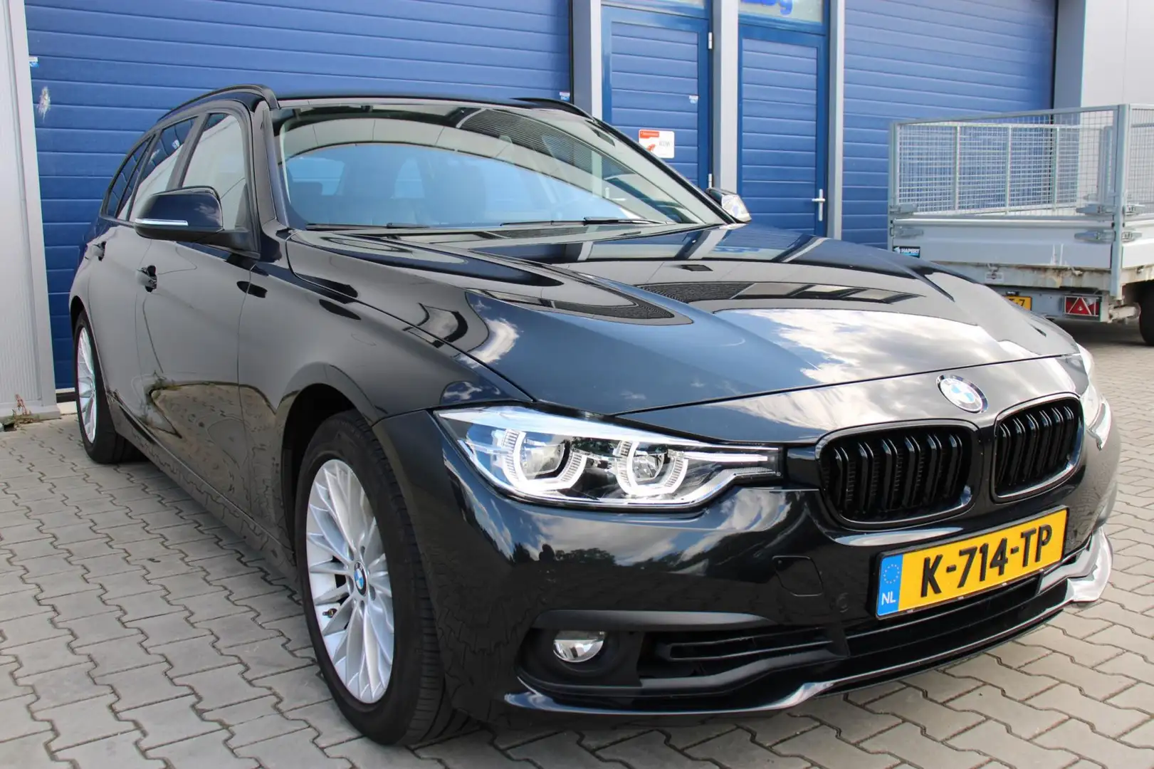 BMW 318 3-serie Touring 318i Touring High Executive LED St Negro - 2