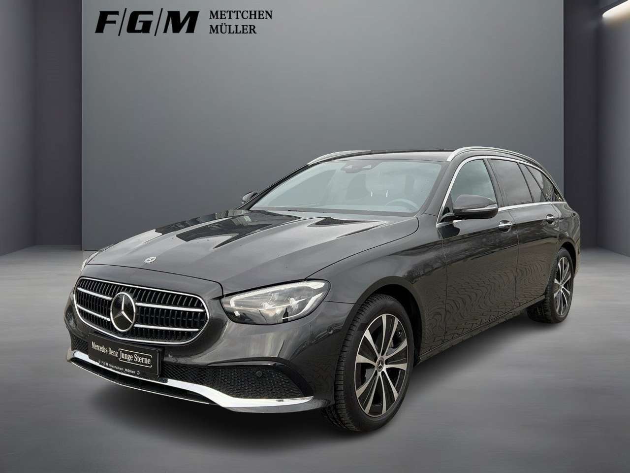 Mercedes-Benz E 300 — Mercedes-Benz E 300 T de AVANTGARDE+DIST+KEYG+LED+AHK+TOTWINKE Navi/Distronic/Keyless-Go/Autom./Klima/Park-Ass