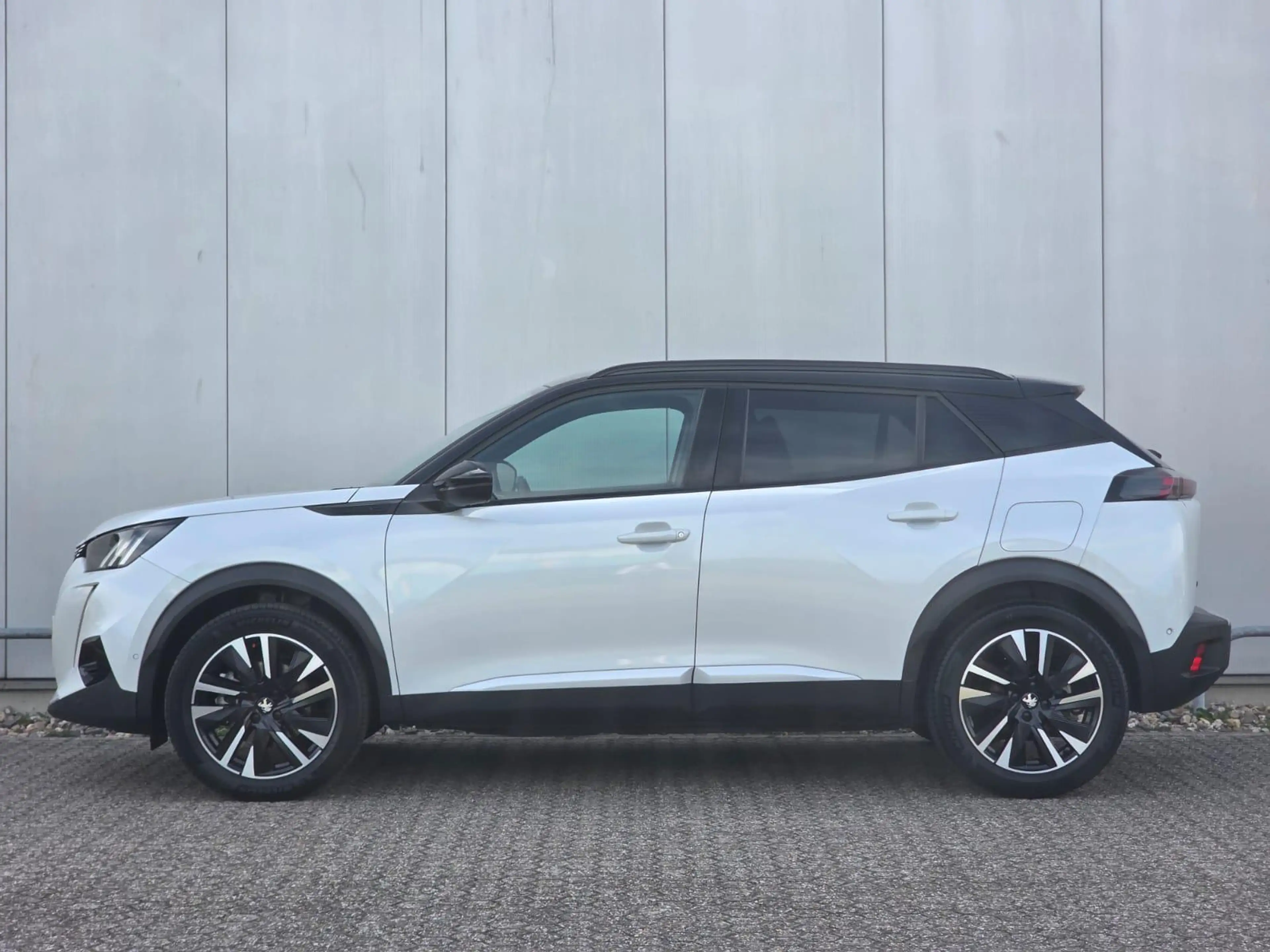 Peugeot e-2008 EV GT Pack 50 kWh Schuifdak | Alcantara | Navigati — photo 3