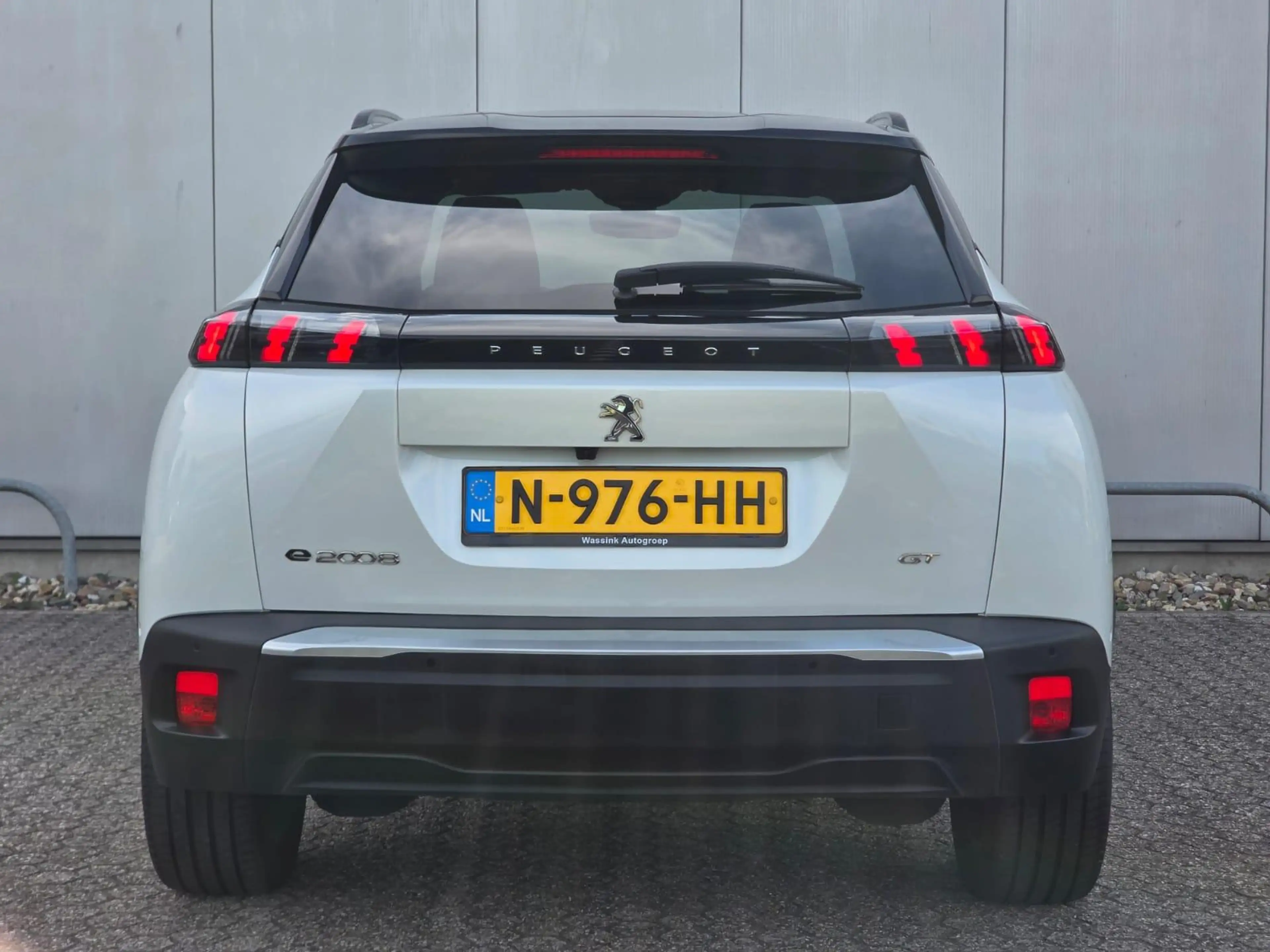 Peugeot e-2008 EV GT Pack 50 kWh Schuifdak | Alcantara | Navigati — photo 5