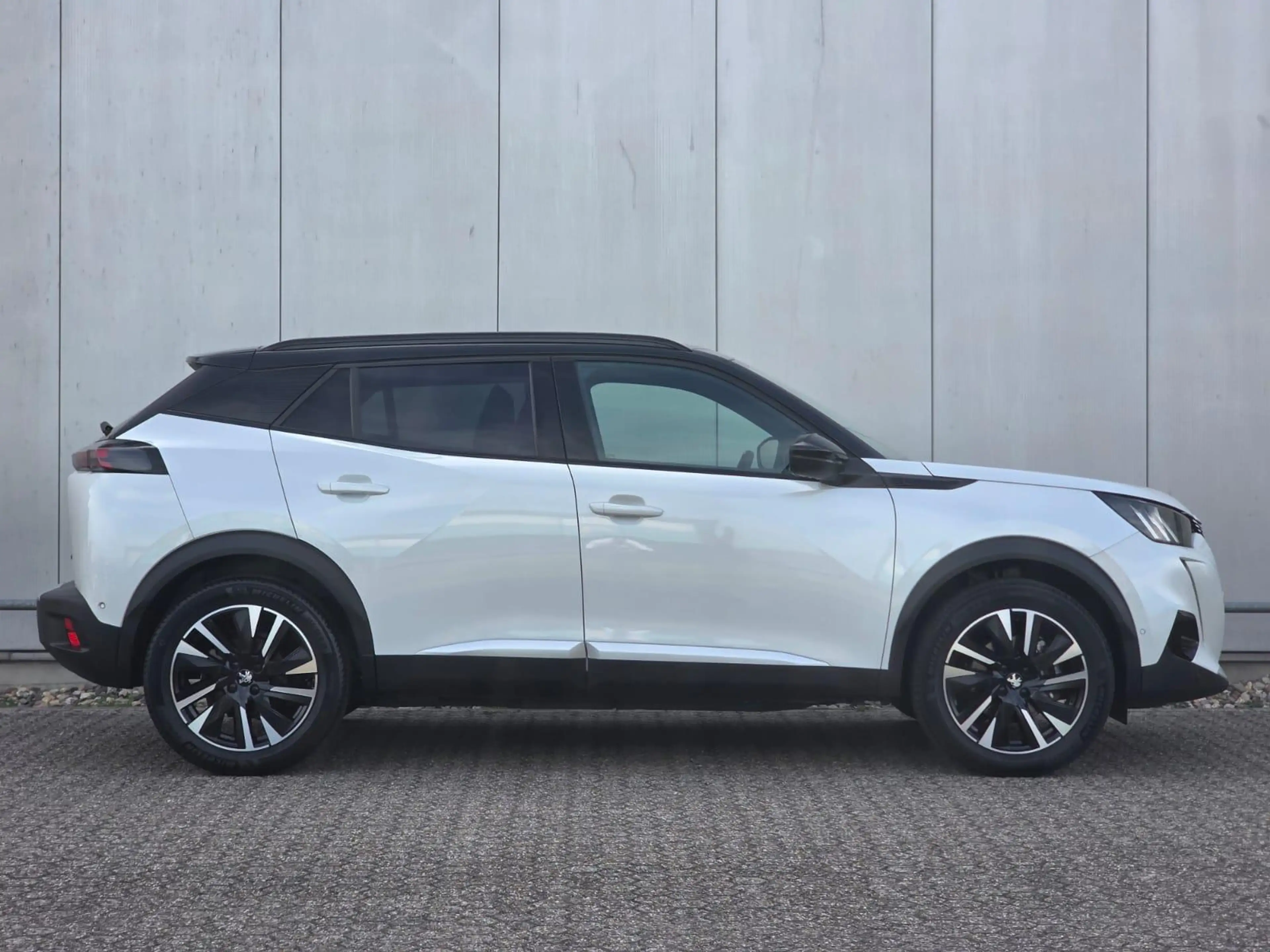 Peugeot e-2008 EV GT Pack 50 kWh Schuifdak | Alcantara | Navigati — photo 4